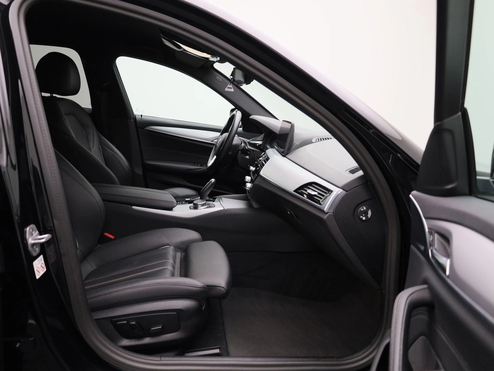 BMW-5 Serie-image-34