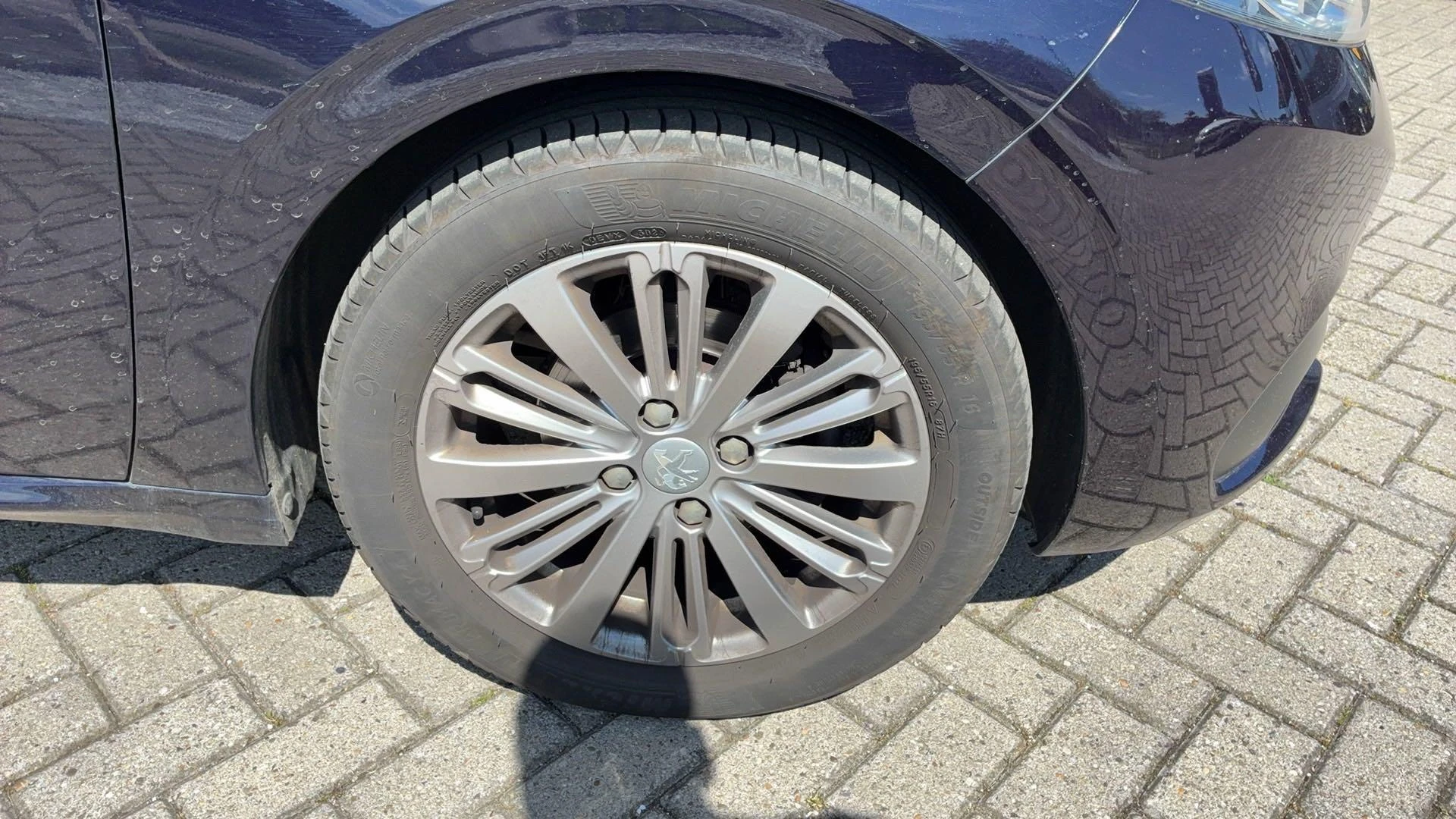 Peugeot 208 1.2 PureTech Blue Lease Executive