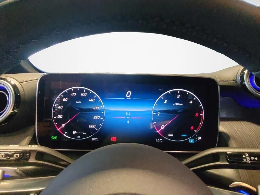 Mercedes-Benz-GLC 300 d-image-15