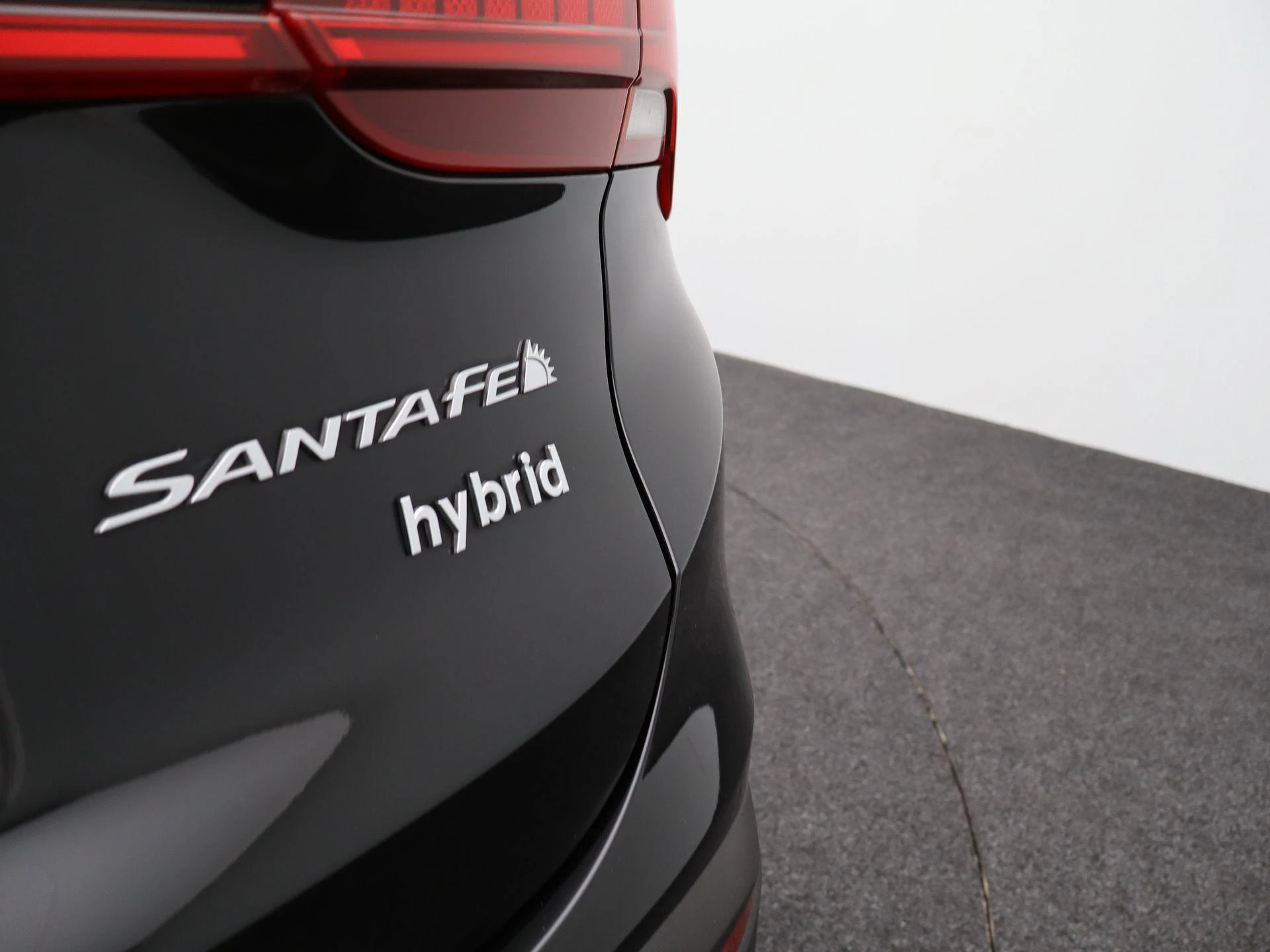 Hyundai-Santa Fe-image-45