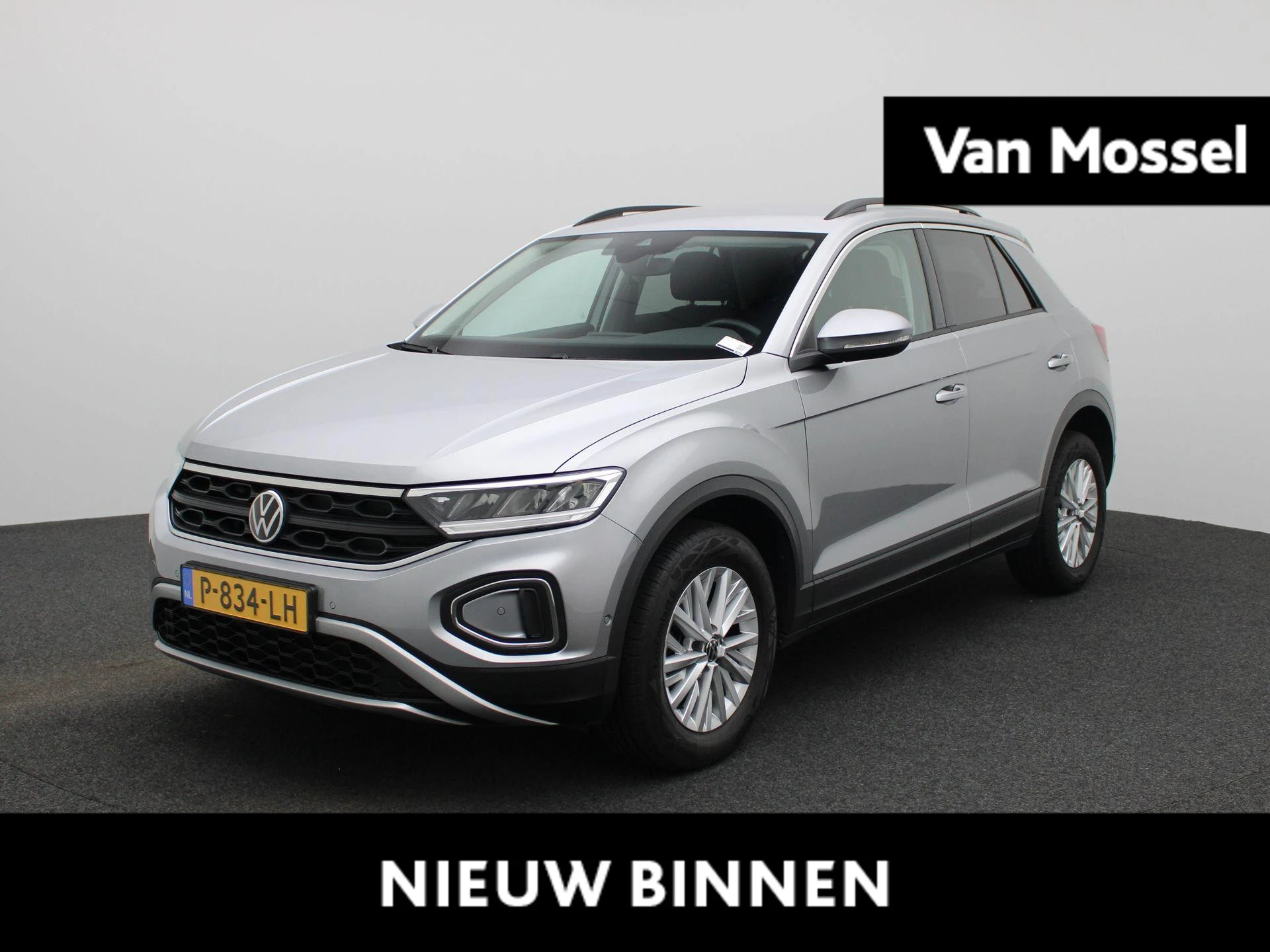 Volkswagen-T-Roc-image-0