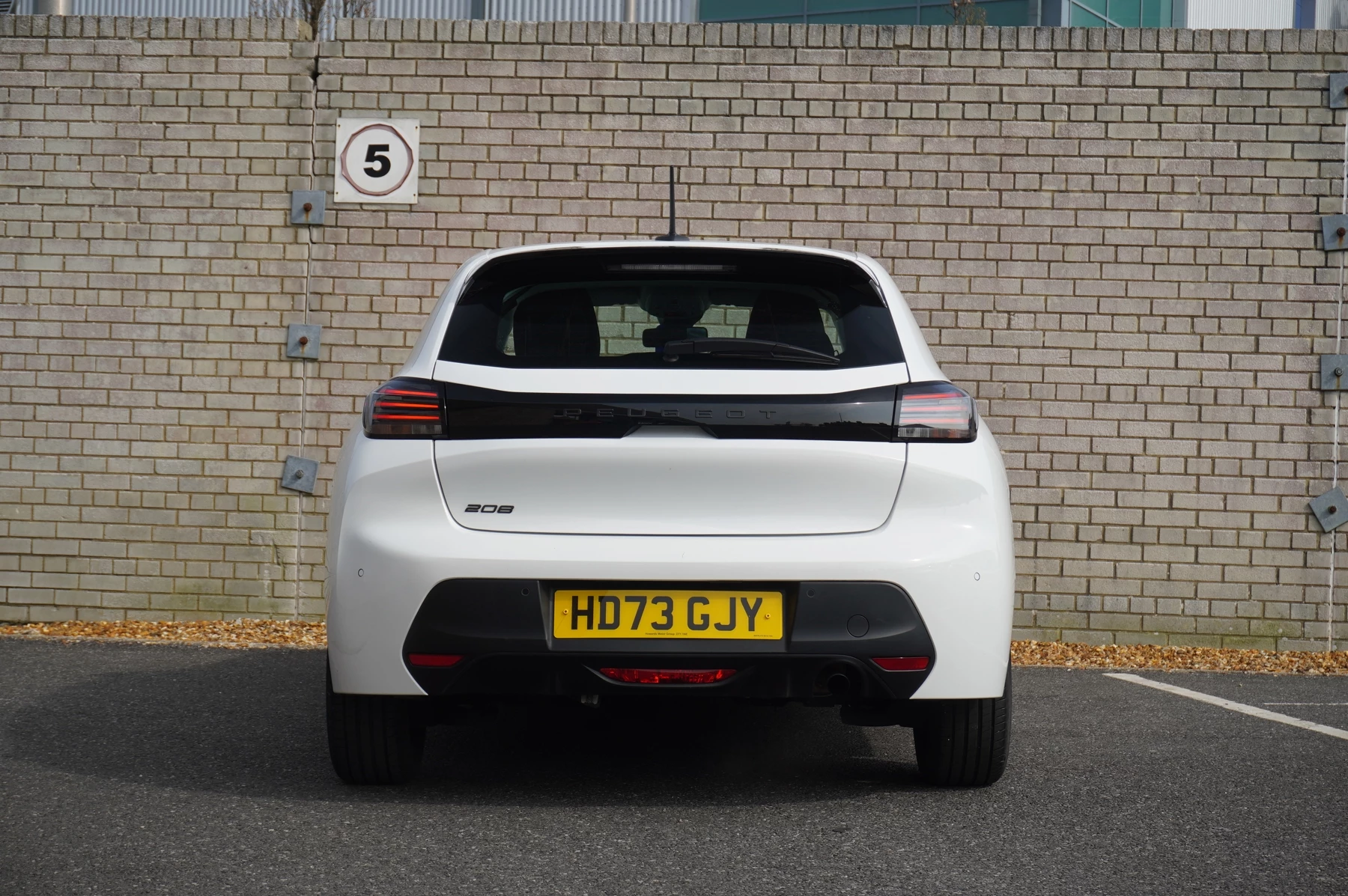 Peugeot-208-image-13