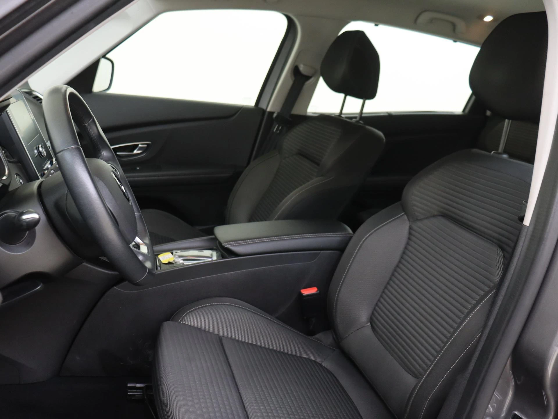 Renault-Grand Scénic-image-14