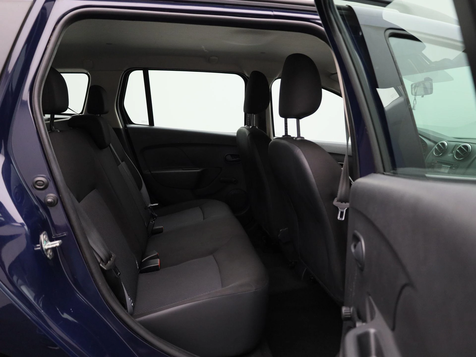 Dacia-Logan-image-25