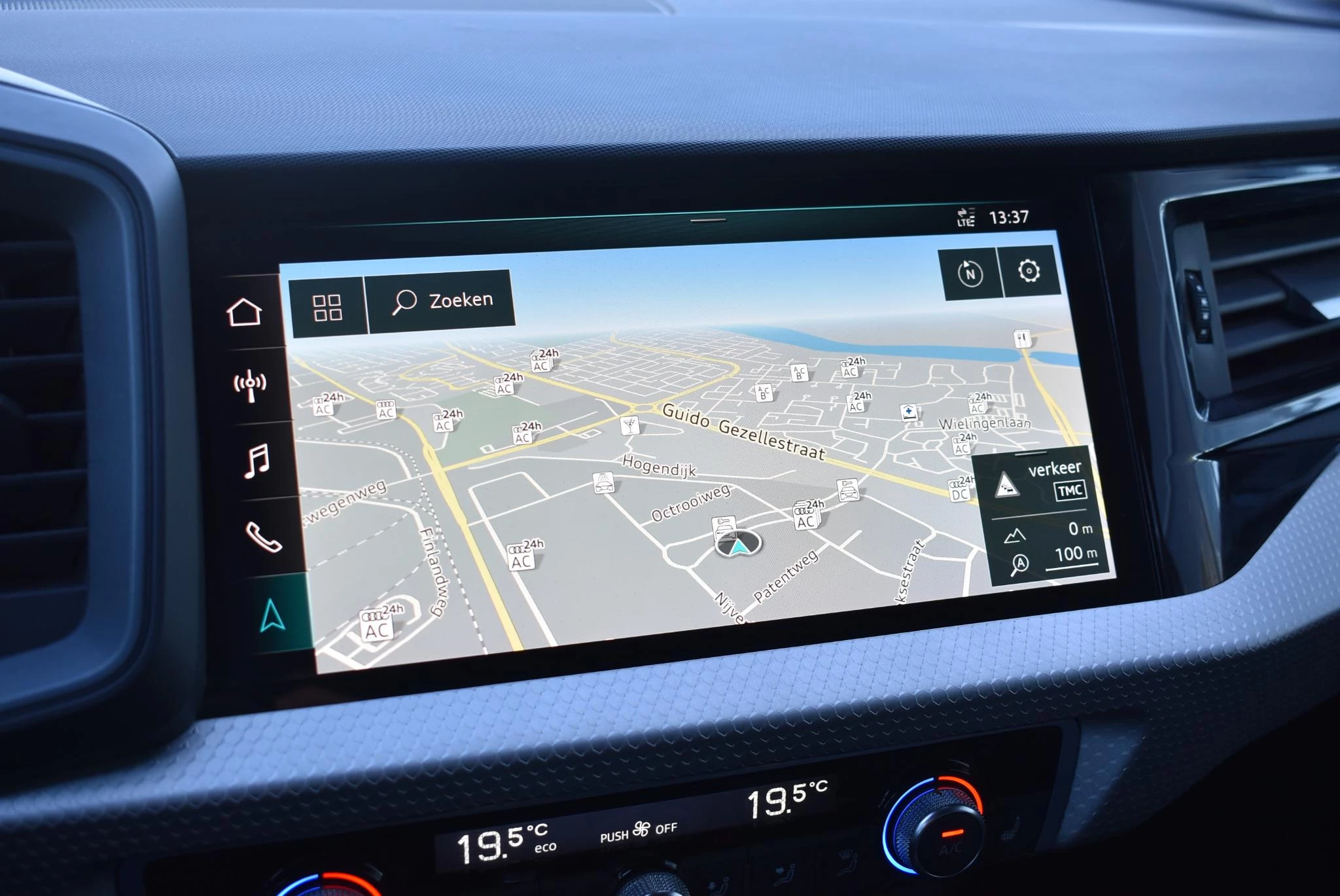 Audi-A1 Sportback-image-18