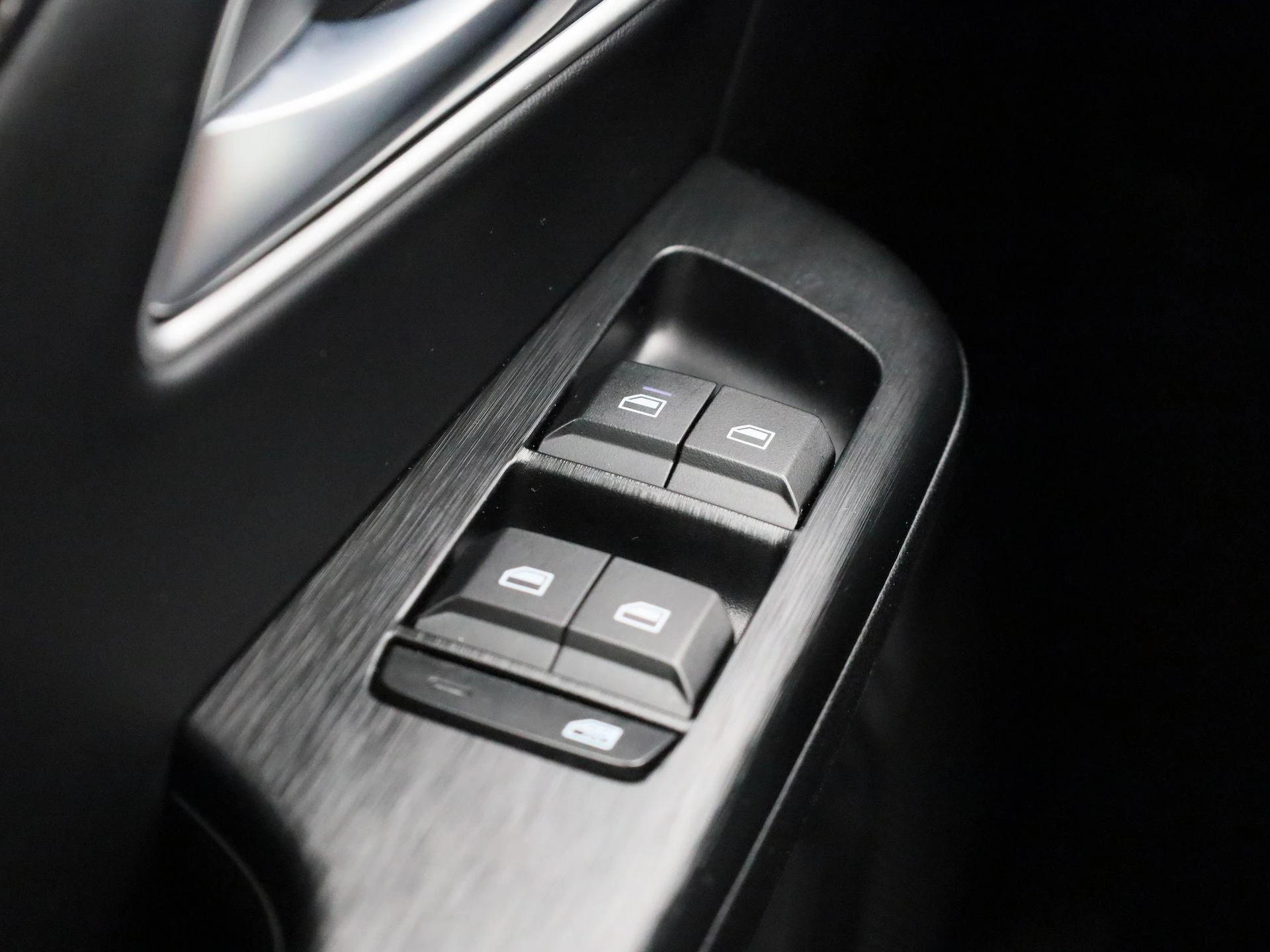 MG-ZS-image-31