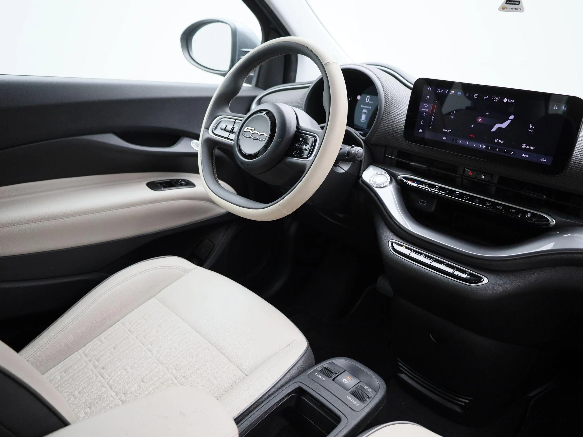 Fiat-500e-image-8