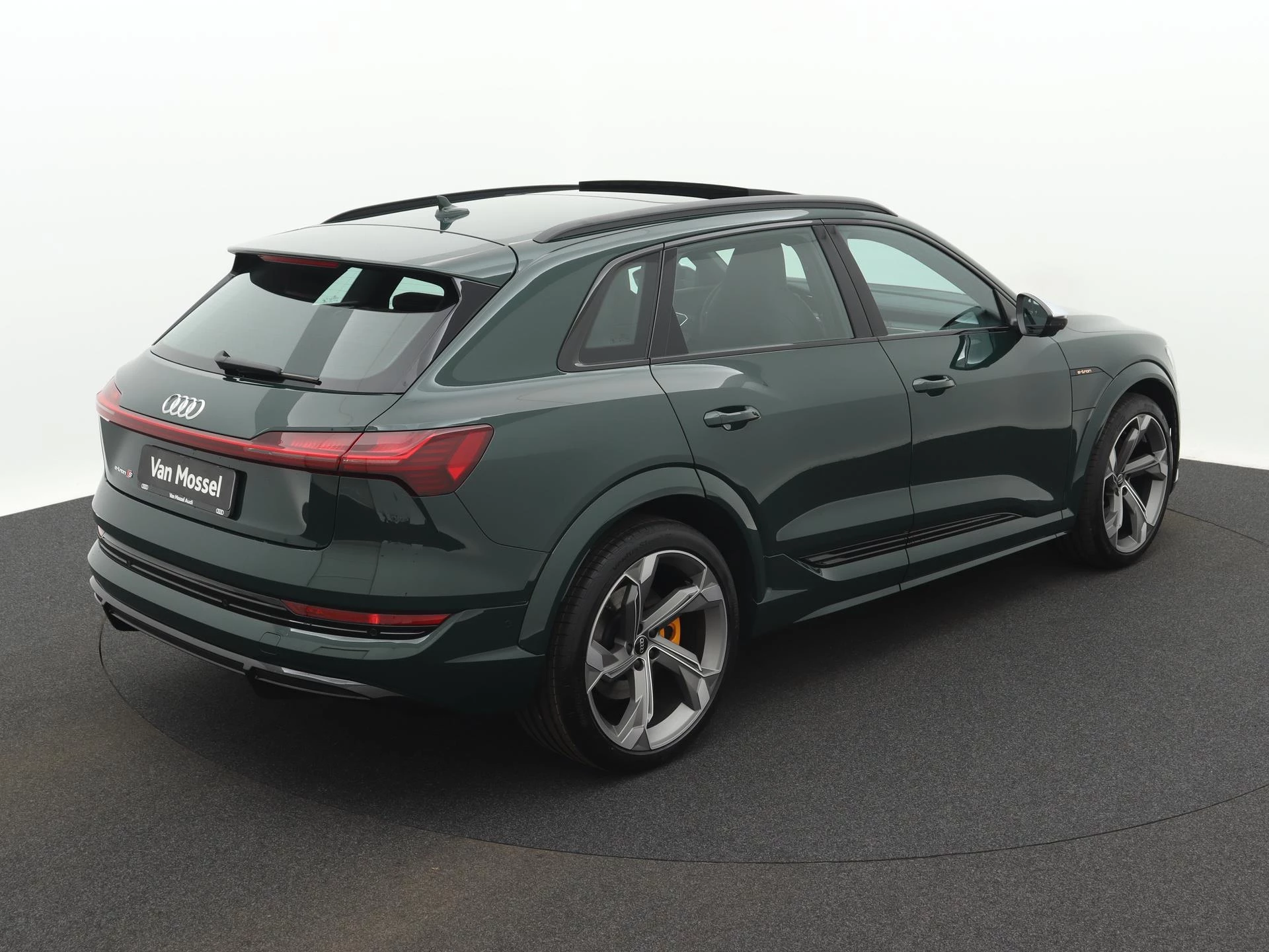 Audi-e-tron-image-3