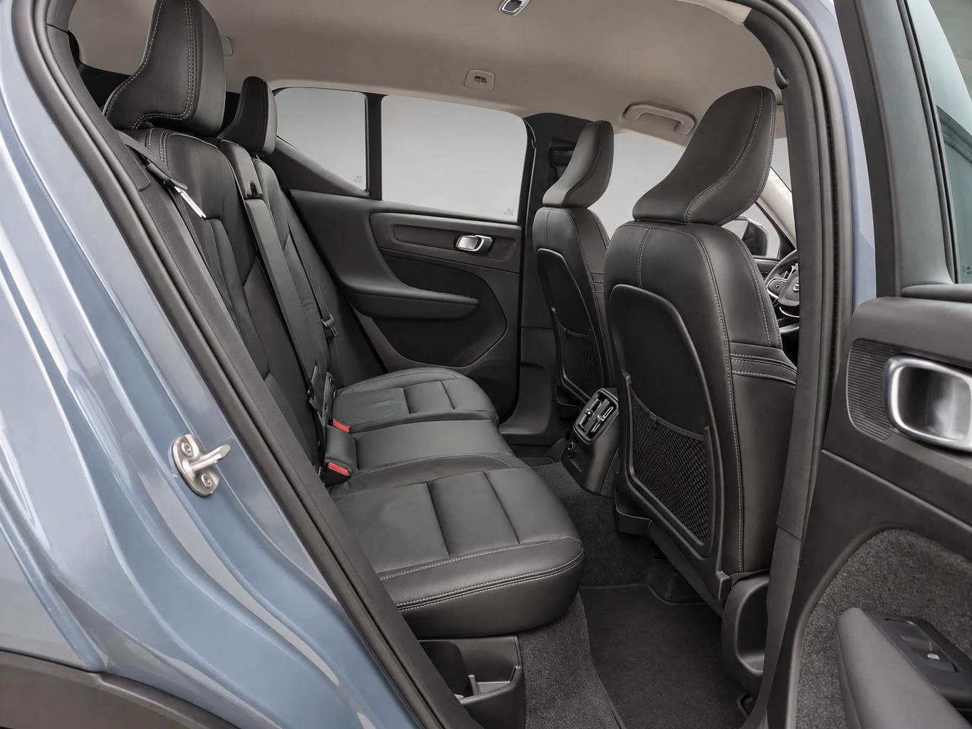 Volvo-XC40-image-21