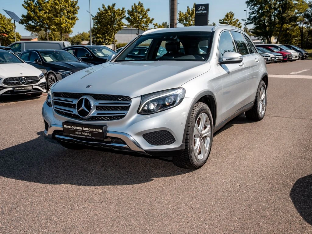 Mercedes-Benz-GLC 250 d-image-6