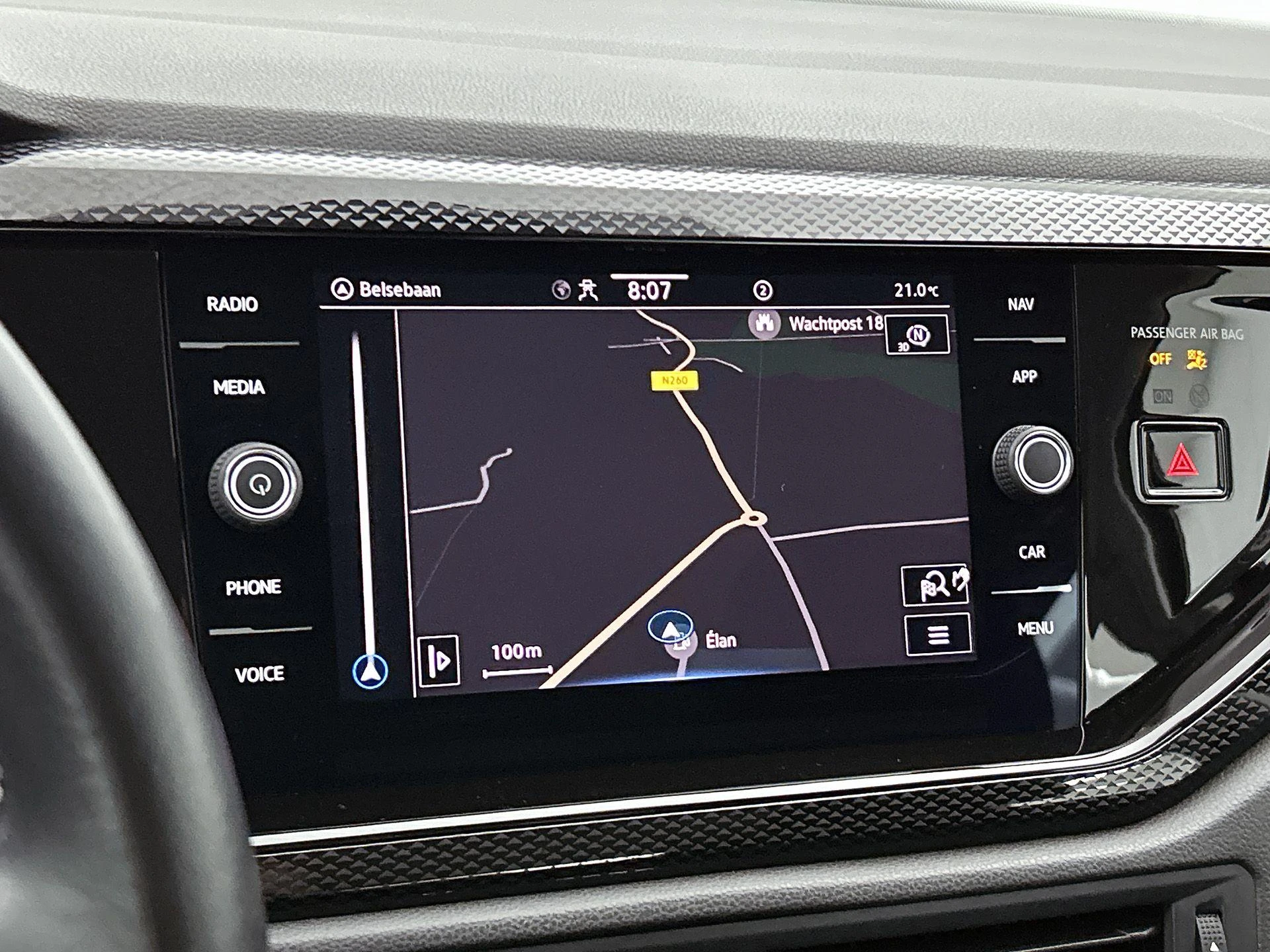 Volkswagen-Polo-image-12