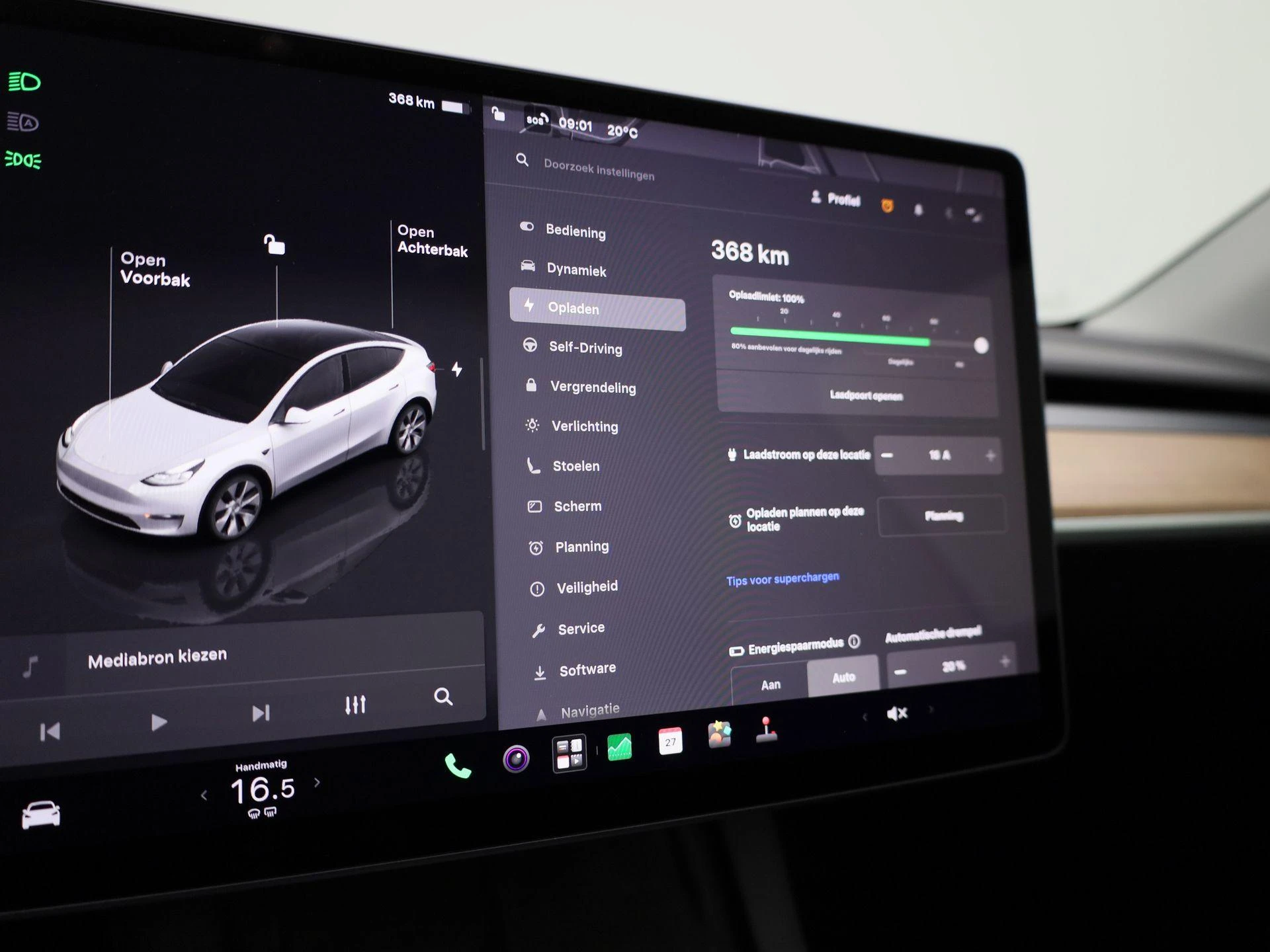 Tesla-Model Y-image-21