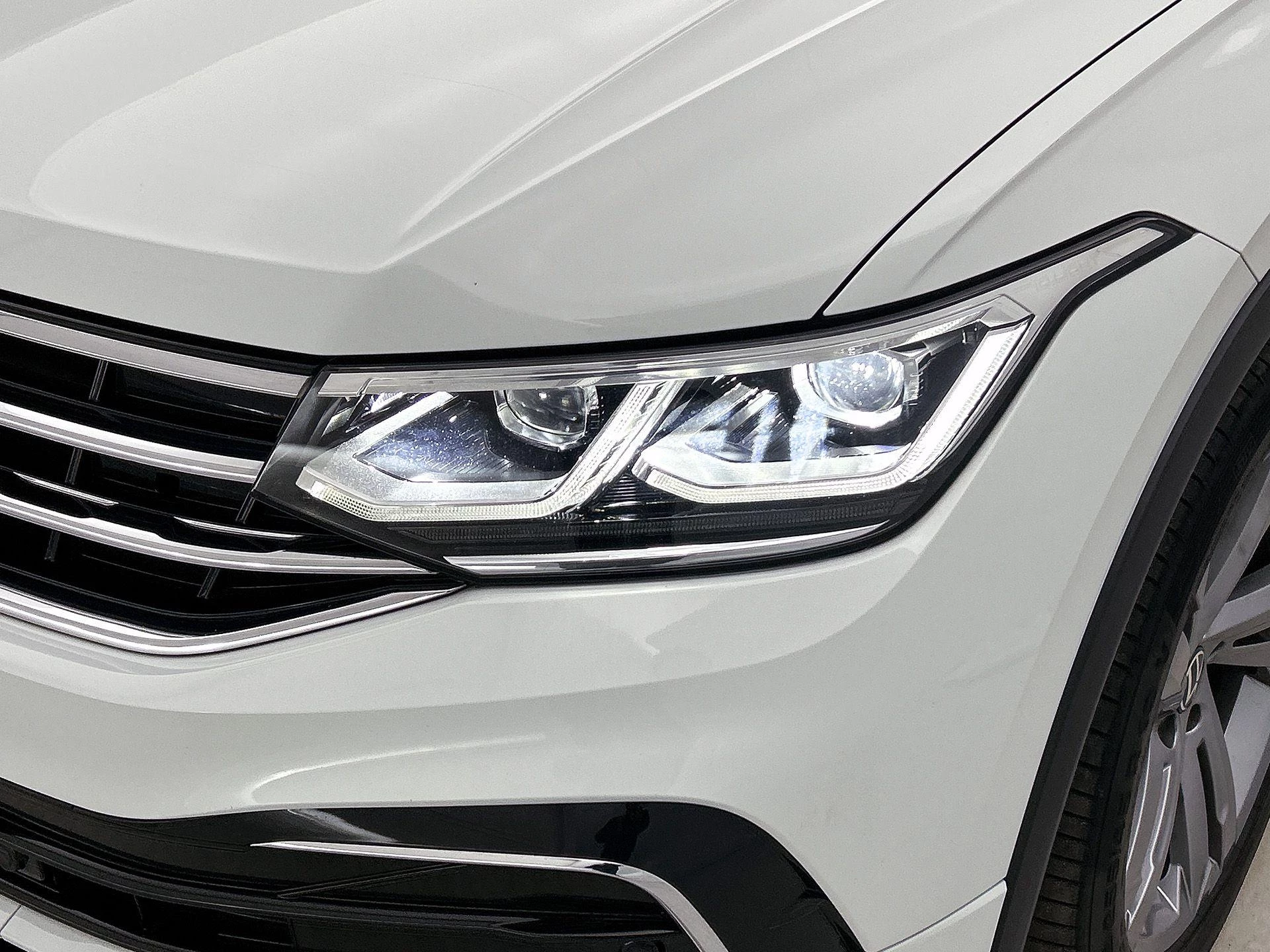 Volkswagen Tiguan 1.4 TSI eHybrid R-Line Business+