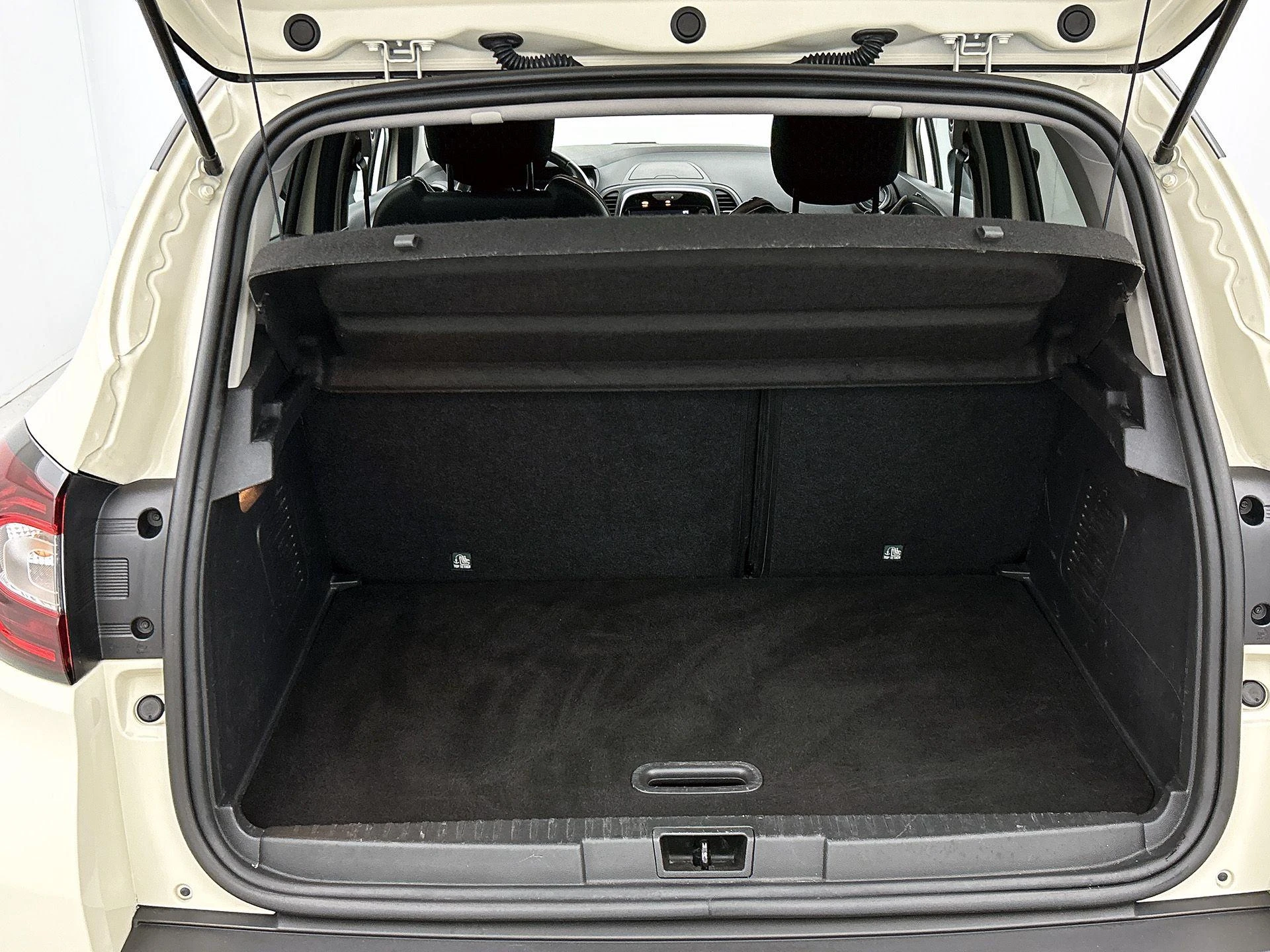 Renault-Captur-image-13