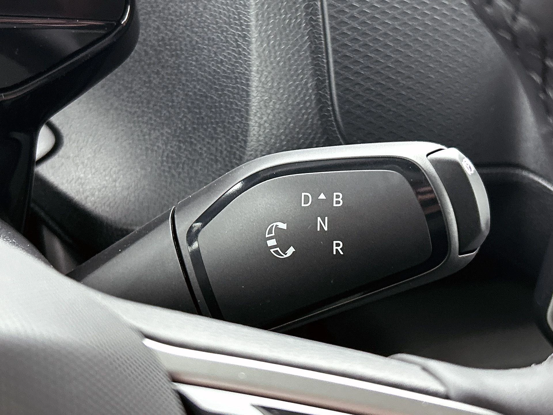 Volkswagen-ID. Buzz Cargo-image-14