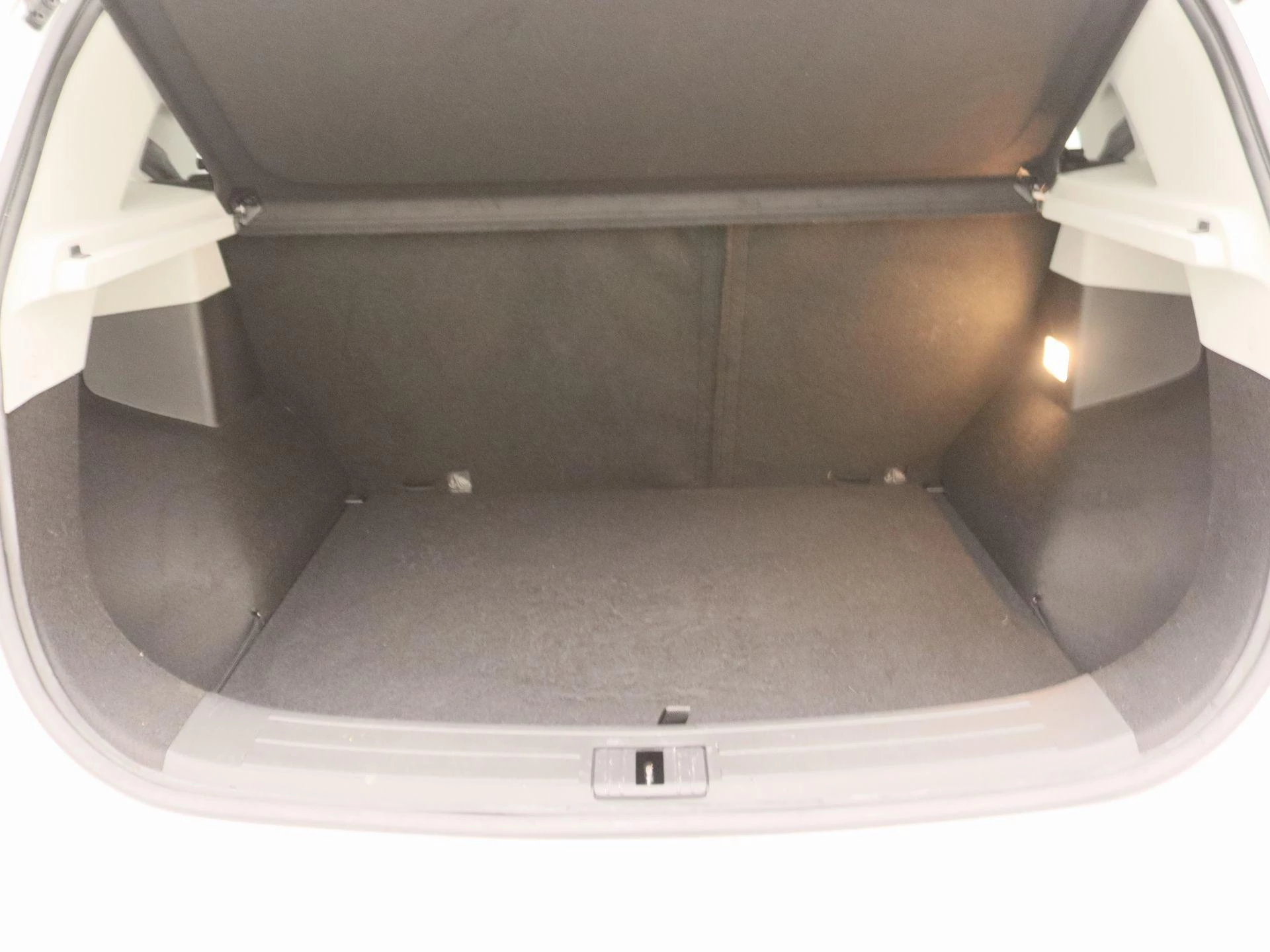 MG ZS EV Long Range Luxury 70 kWh