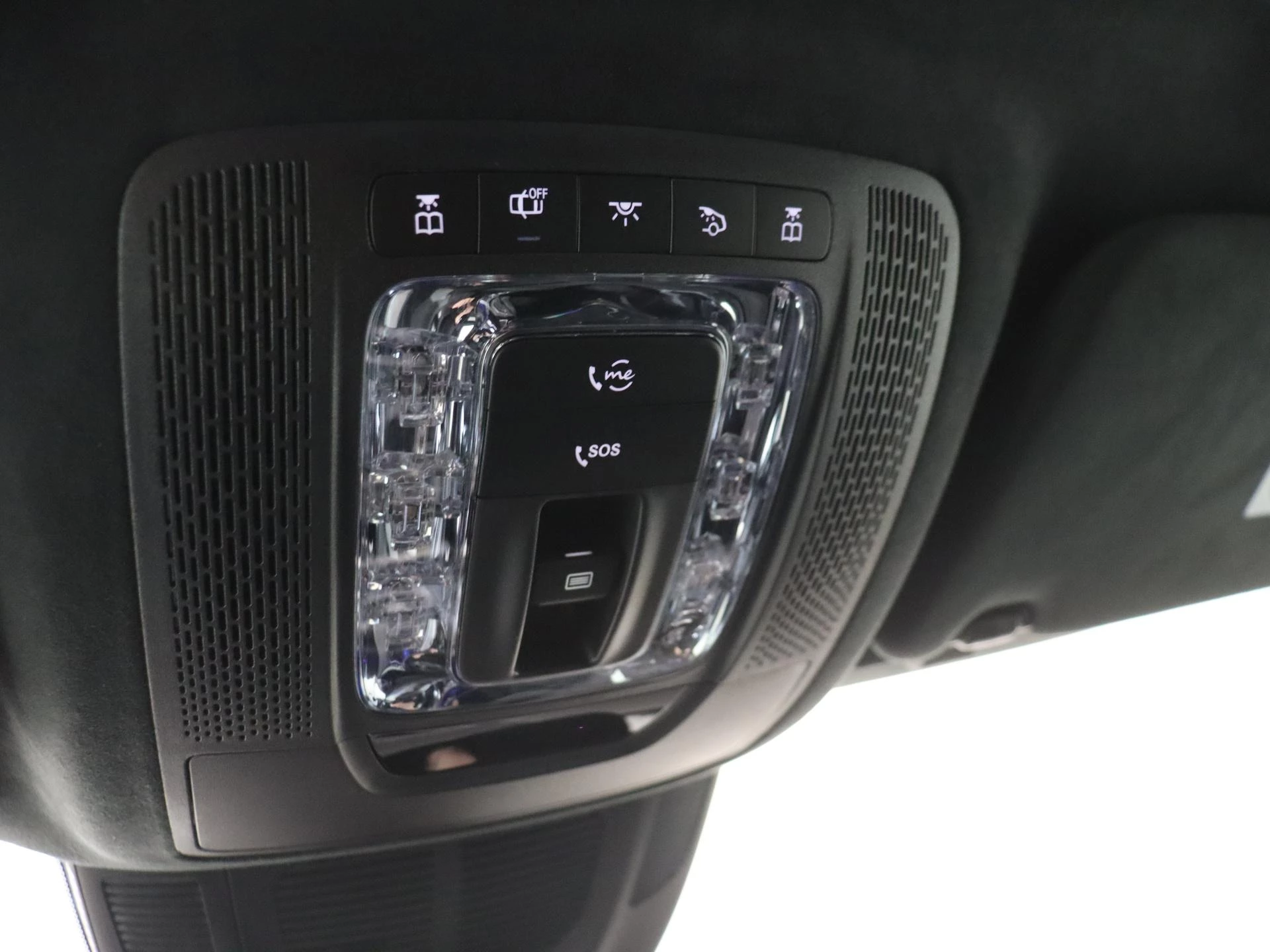 Mercedes-Benz-GLE-image-34