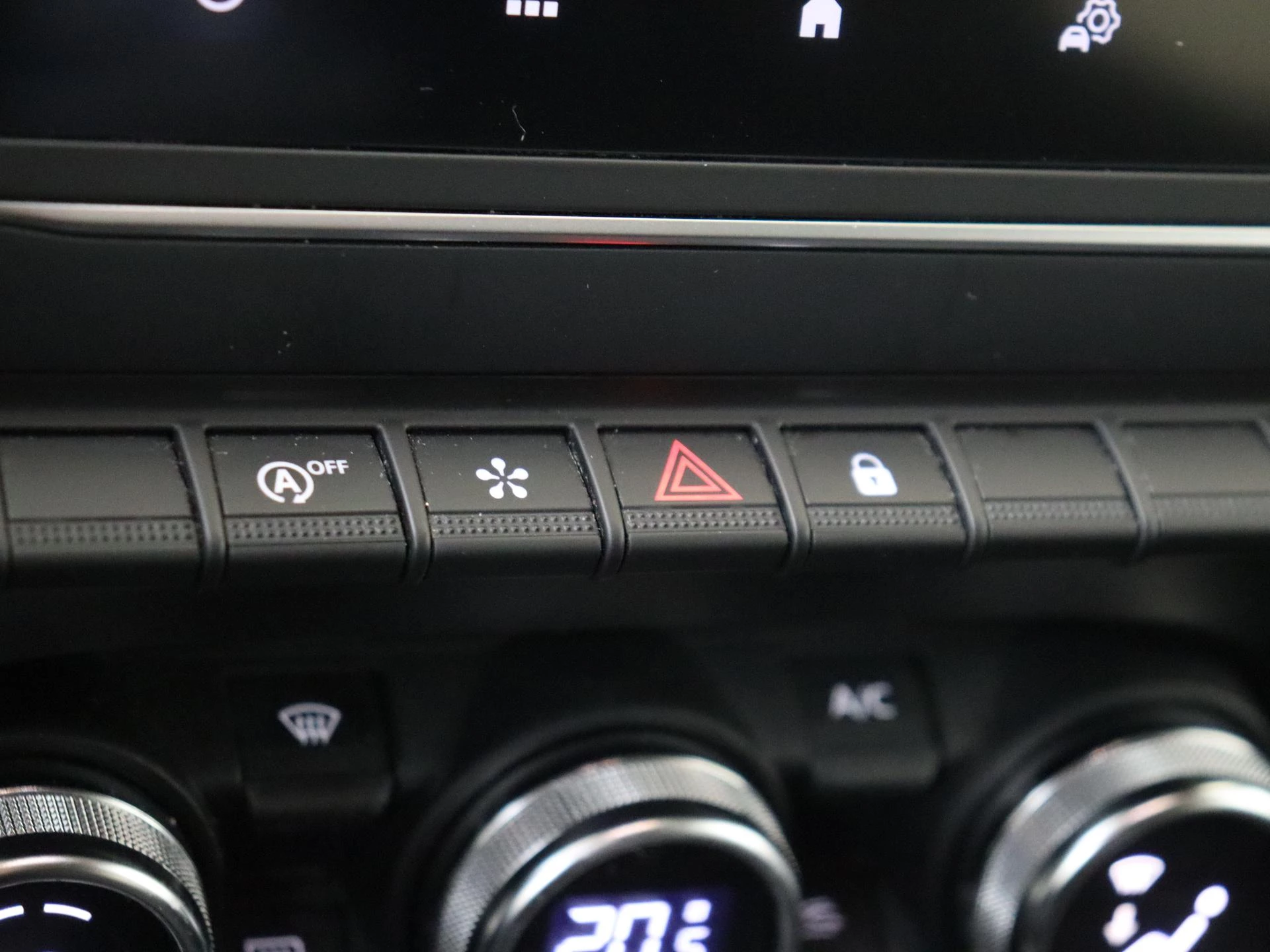 Renault-Captur-image-18