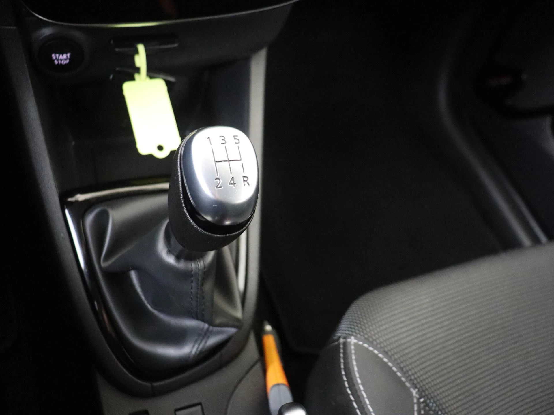 Renault-Clio-image-14