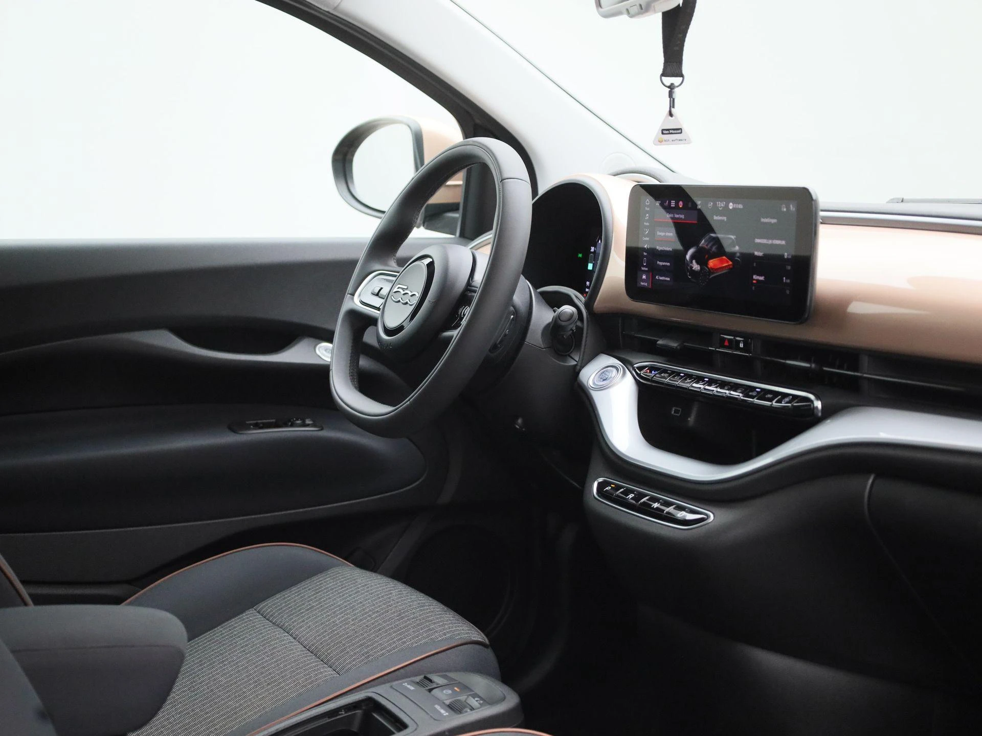 Fiat-500e-image-29