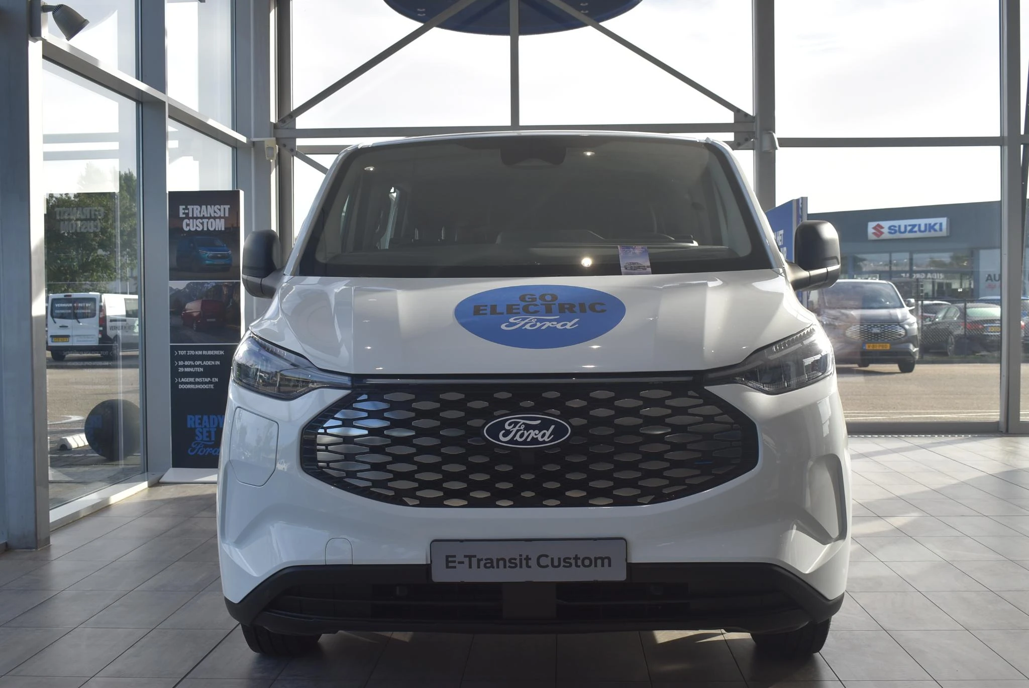 Ford-E-Transit-image-1