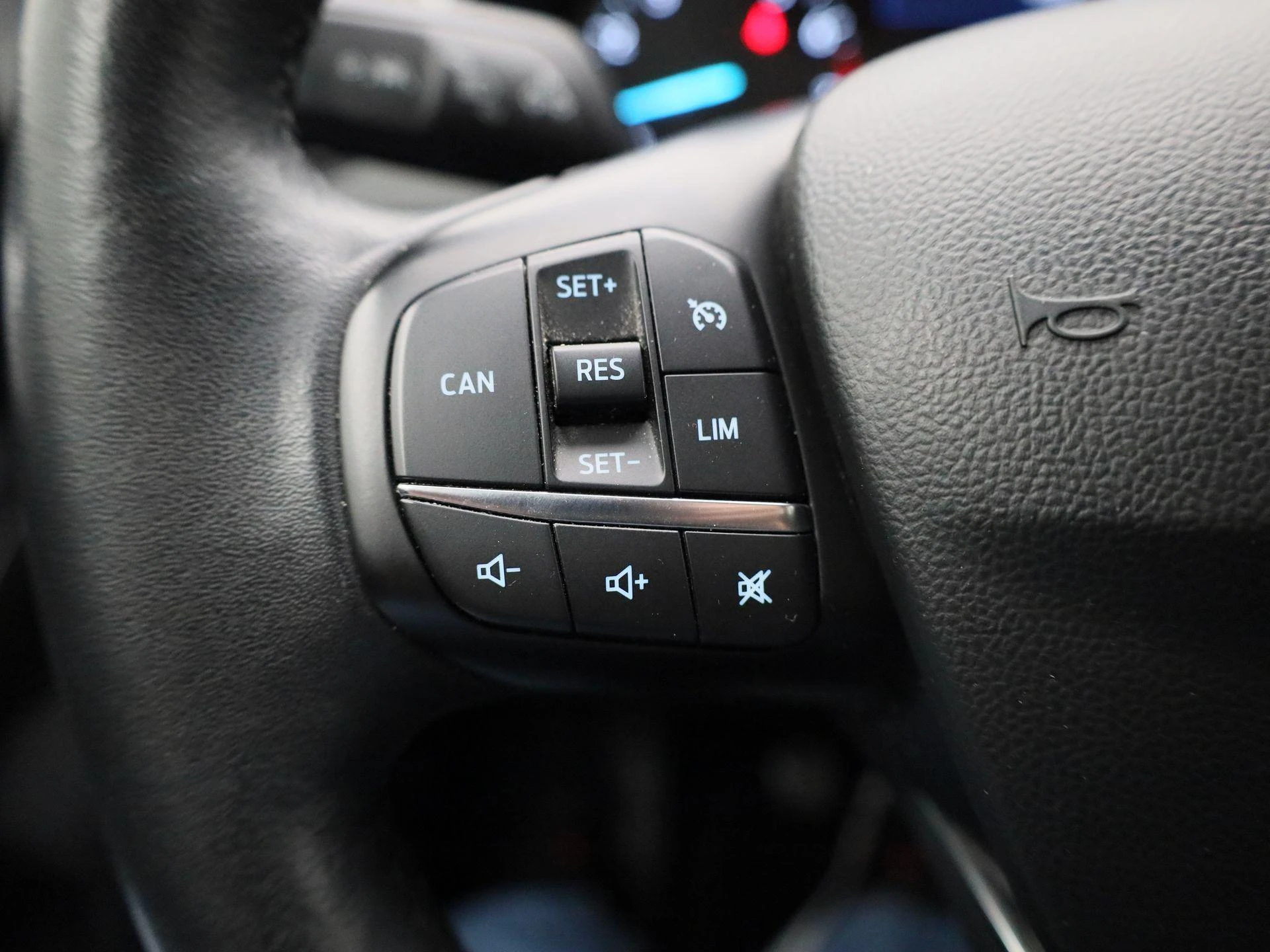 Ford Focus Titanium 1.0 EcoBoost Hybrid