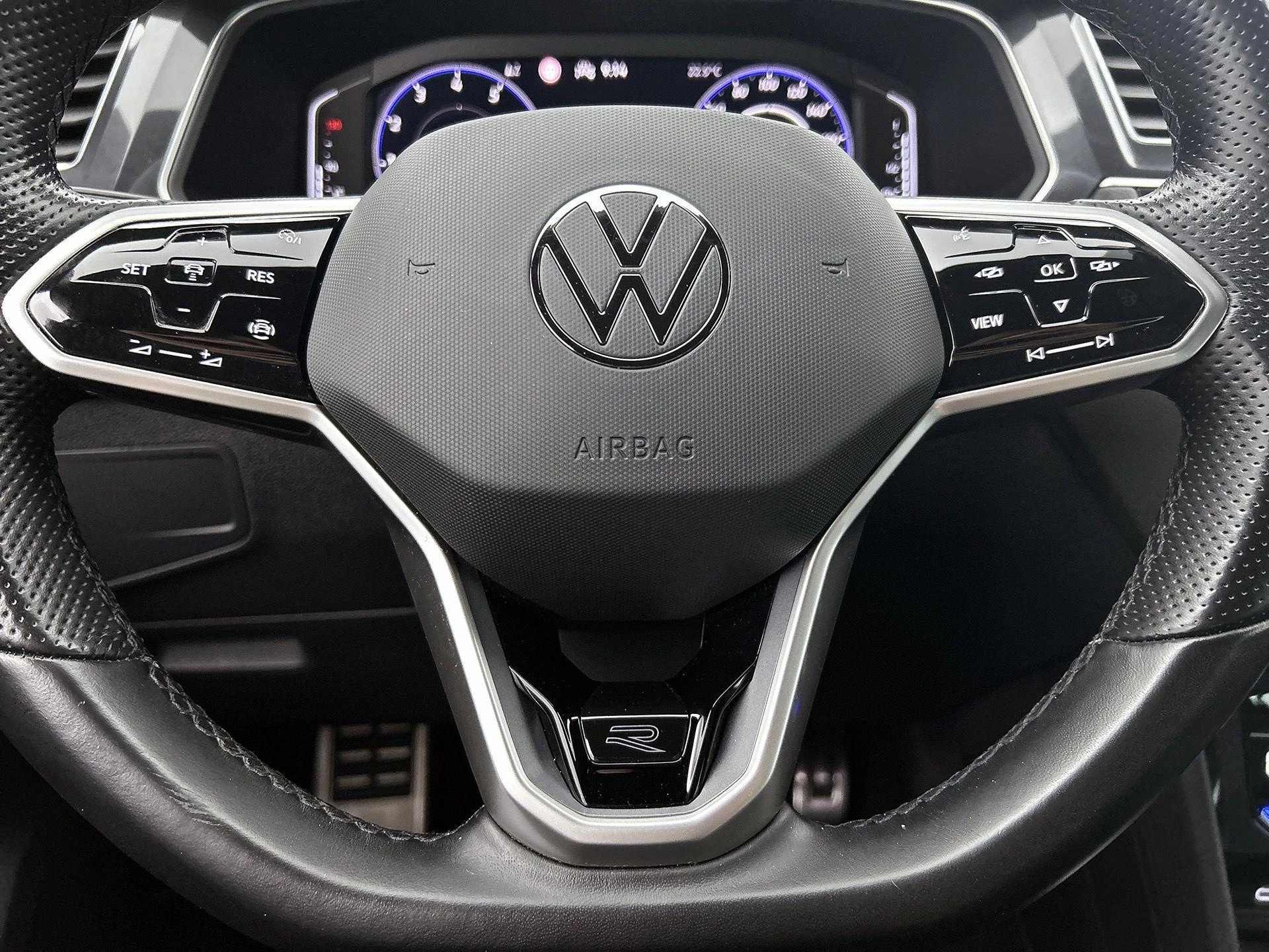Volkswagen-Tiguan-image-36