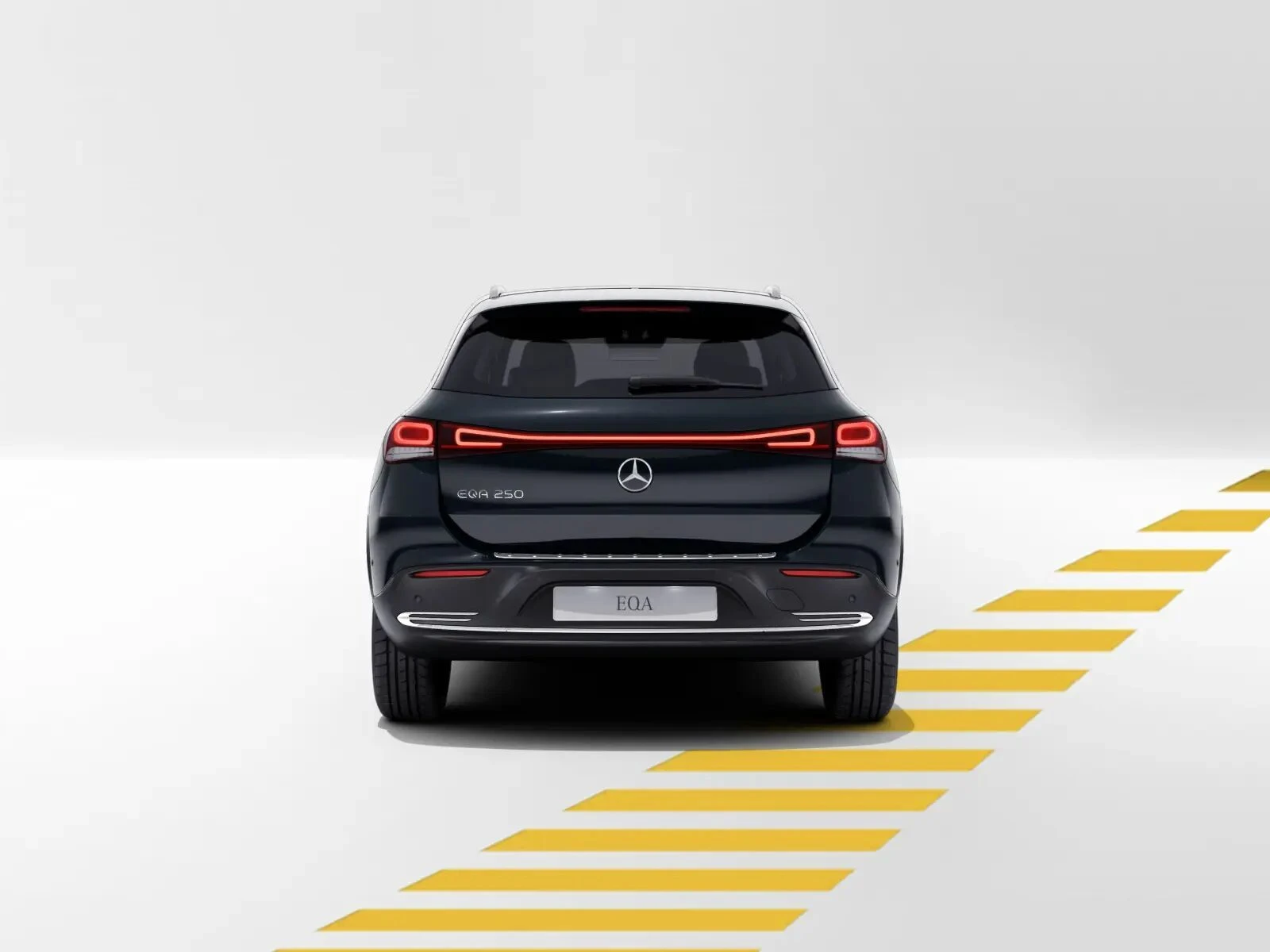 Mercedes-Benz-EQA 250-image-5