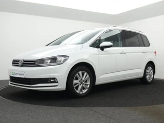 Volkswagen-Touran-image-0