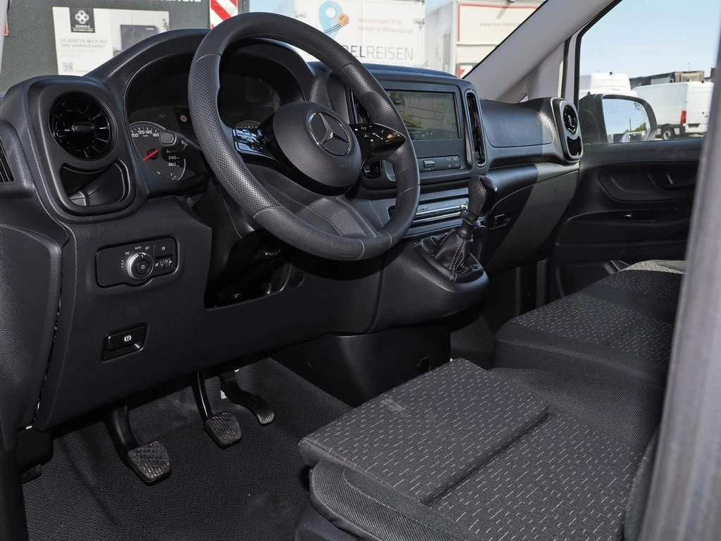 Mercedes-Benz-Vito 116-image-7