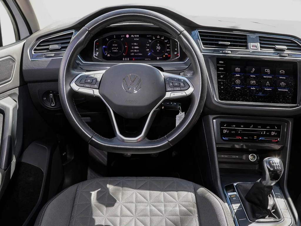 Volkswagen-Tiguan-image-11