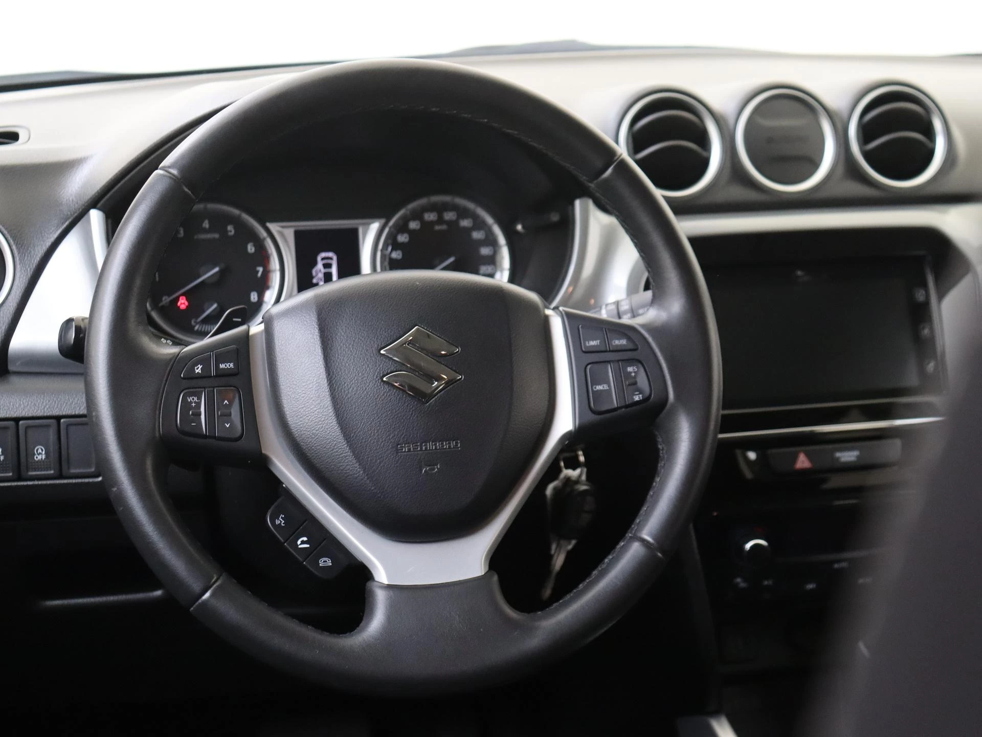 Suzuki-Vitara-image-9