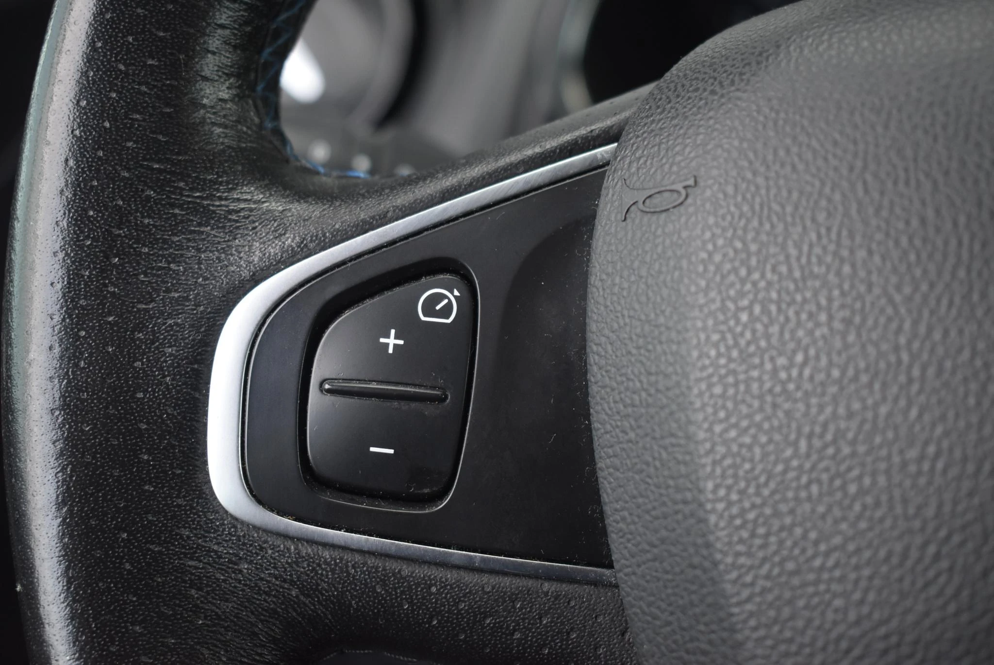 Renault-Clio-image-13