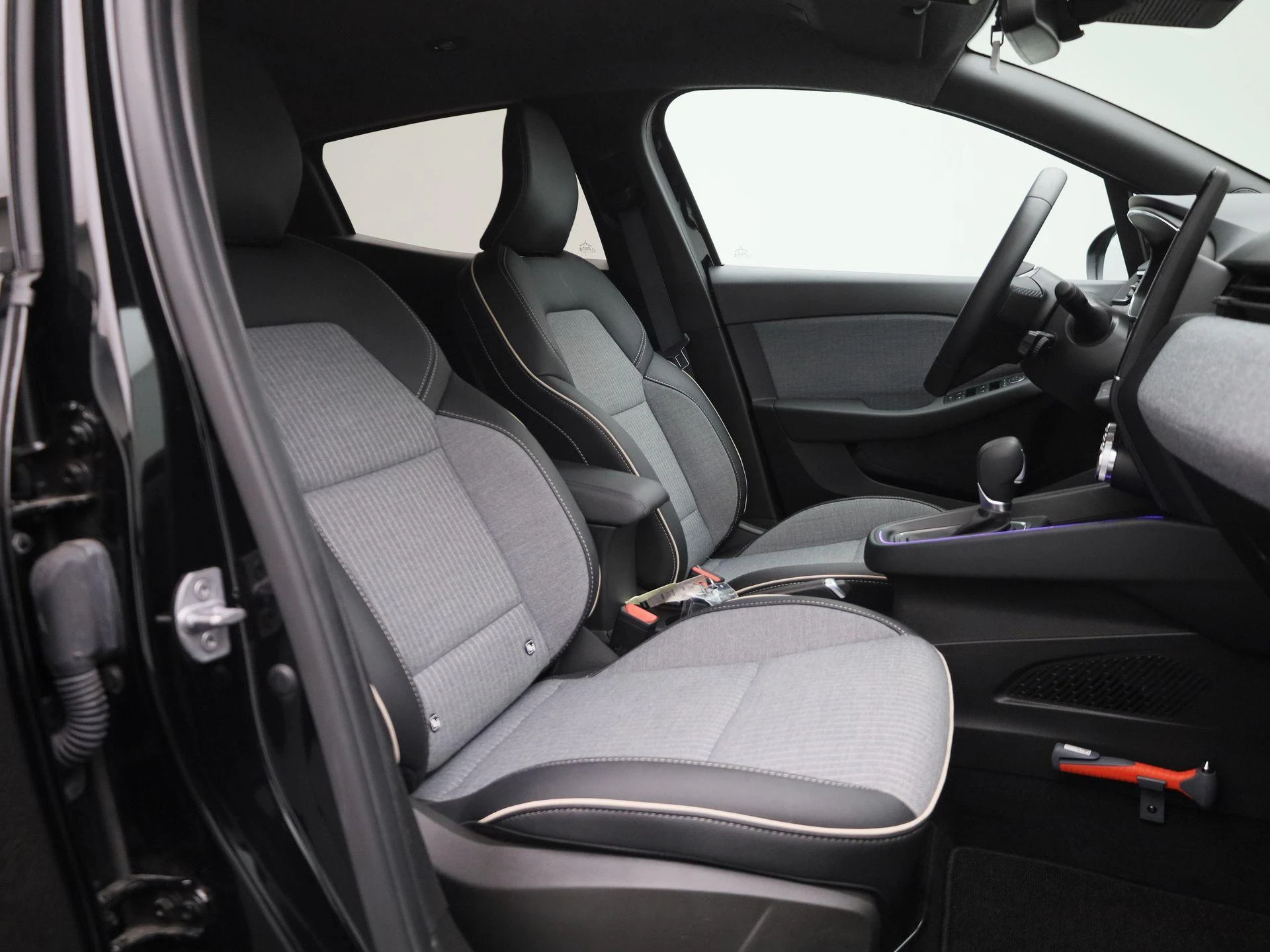 Renault-Clio-image-29