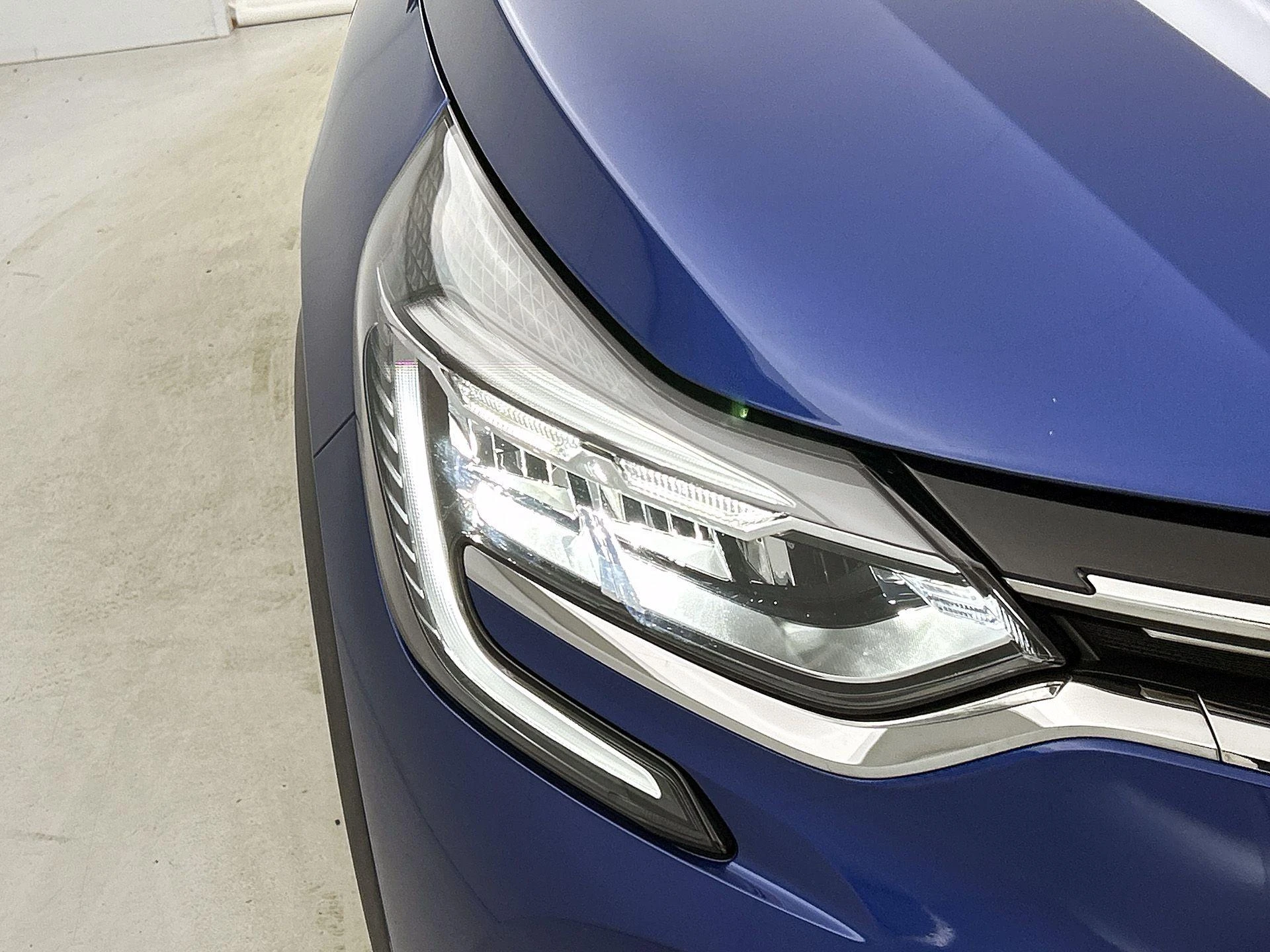 Renault-Captur-image-12