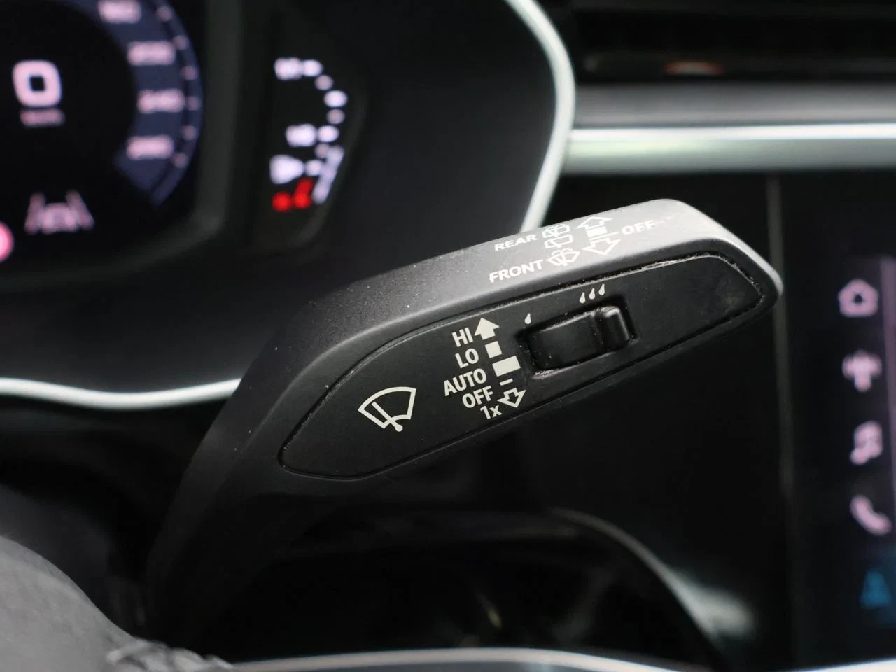 Audi-Q3-image-12