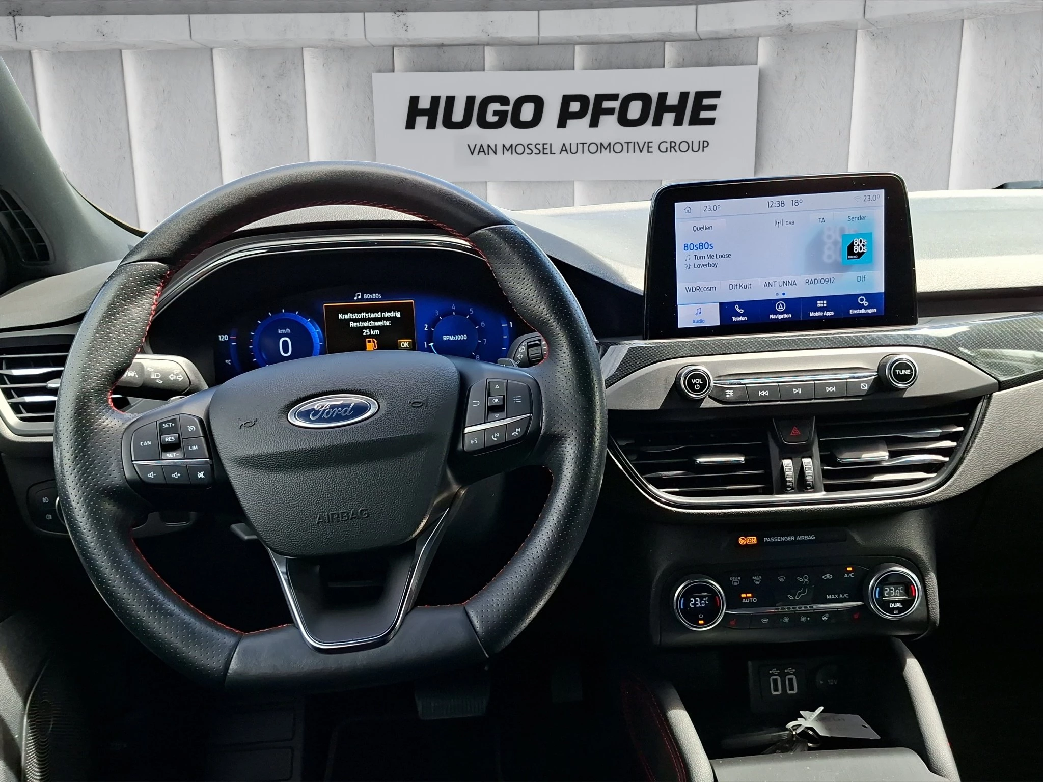 Ford Focus ST-Line X 1.5 EB Aut. | LED | RFK | SHZ | PDC | Navi | Klima | BT