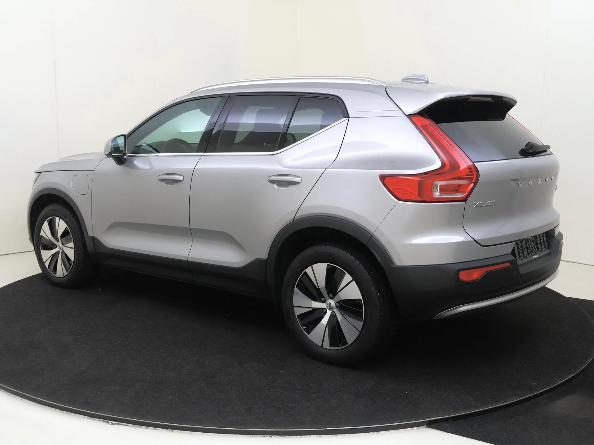 Volvo-XC40-image-2
