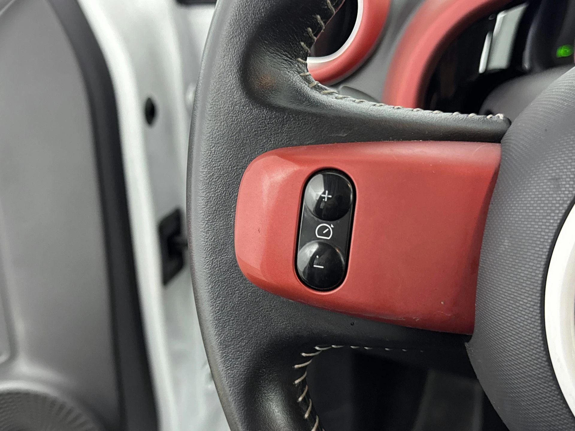 Renault-Twingo-image-5