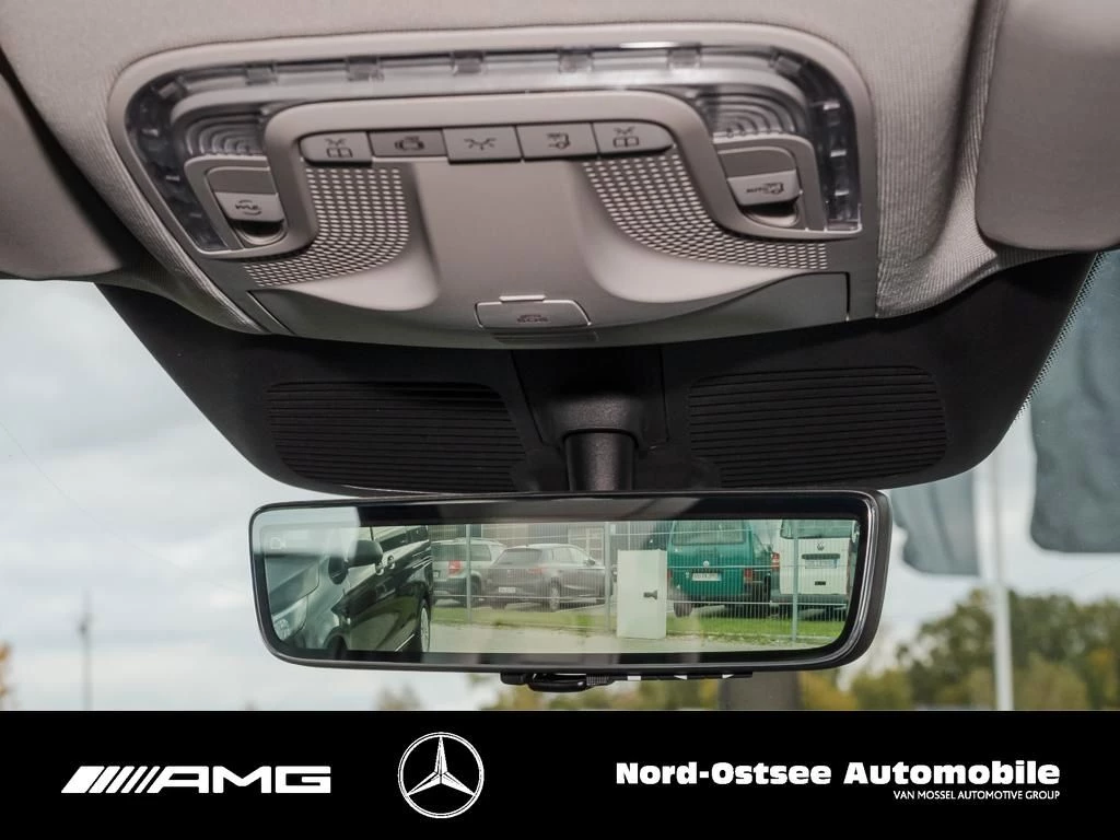 Mercedes-Benz-Vito-image-12