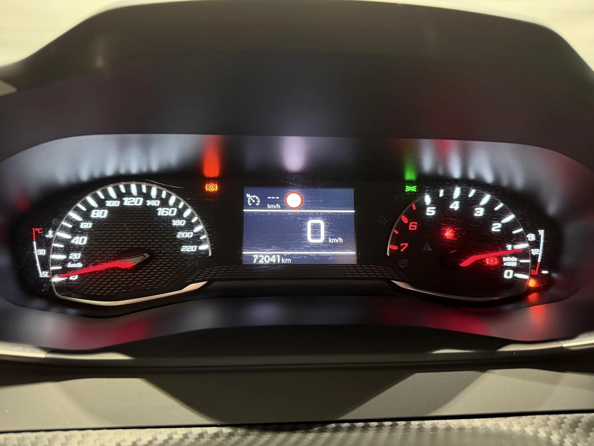 Peugeot-2008-image-10