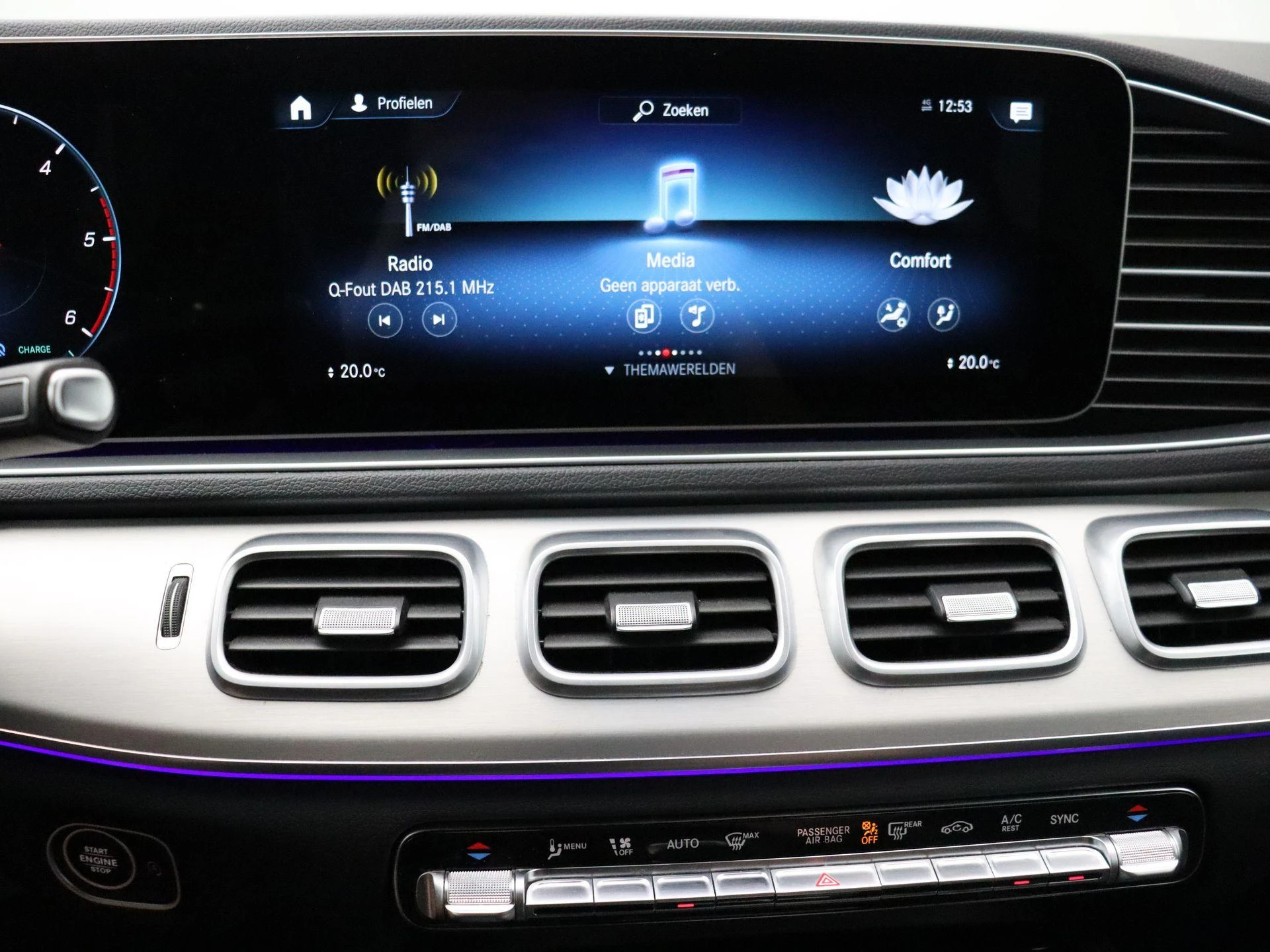 Mercedes-Benz-GLE-image-18