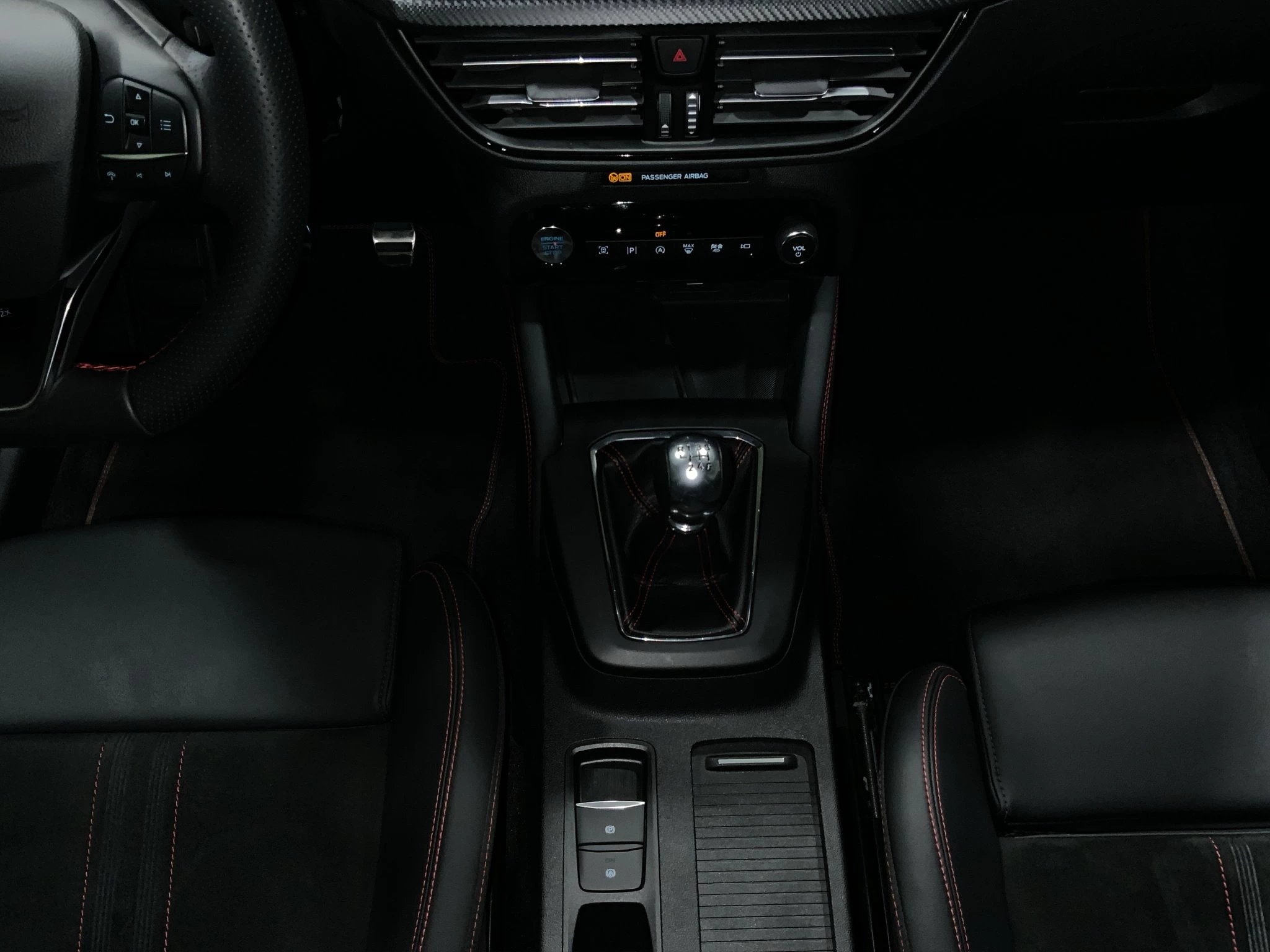 Ford Kuga ST-Line X*PANO*AHK*LED-MATRIX*360GRAD*ACC*NAVI*SOUND-SYS.
