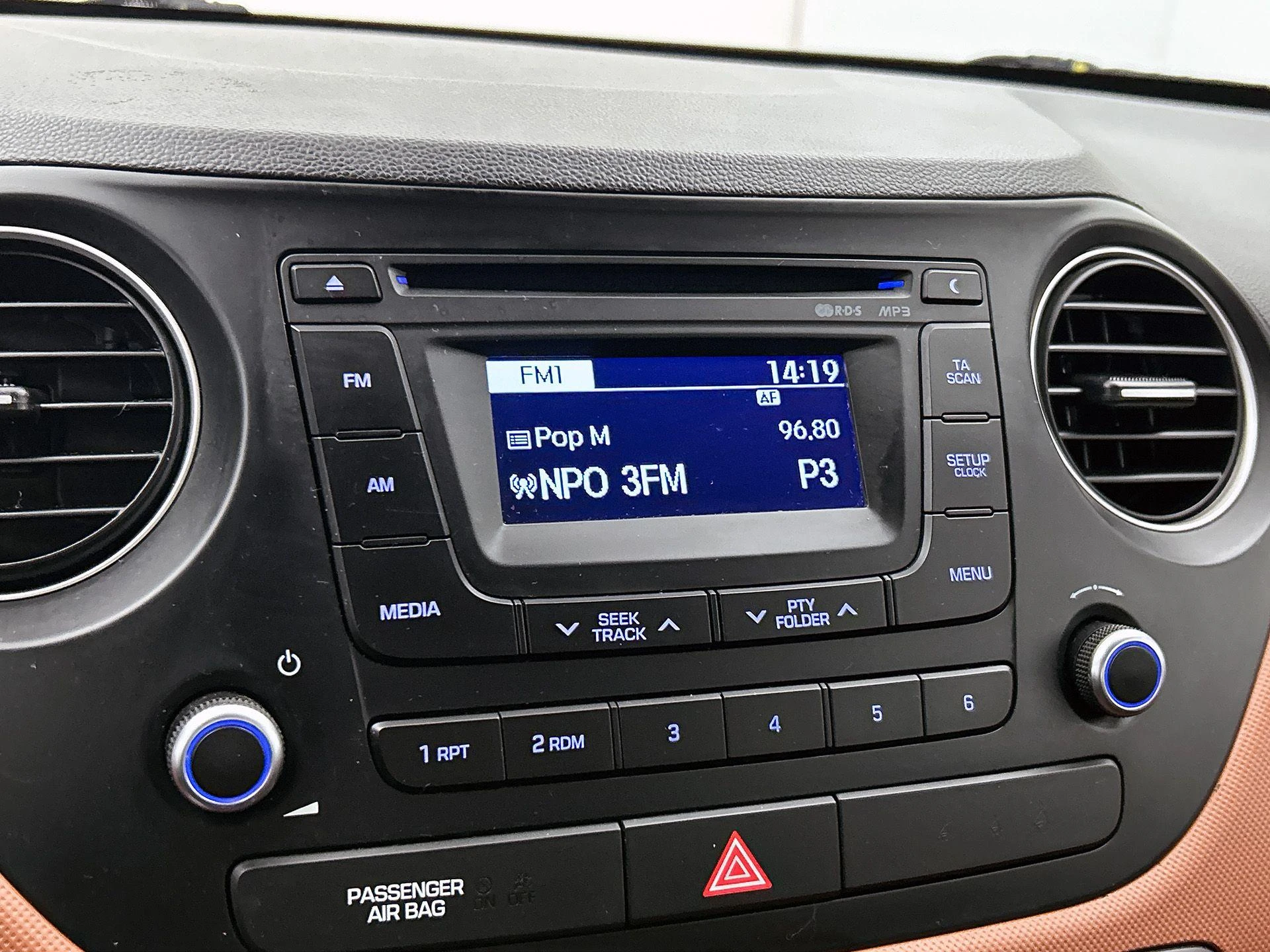 Hyundai-i10-image-6