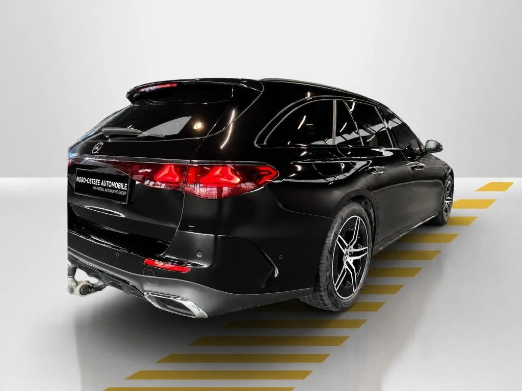 Mercedes-Benz-E-Klasse 200-image-14