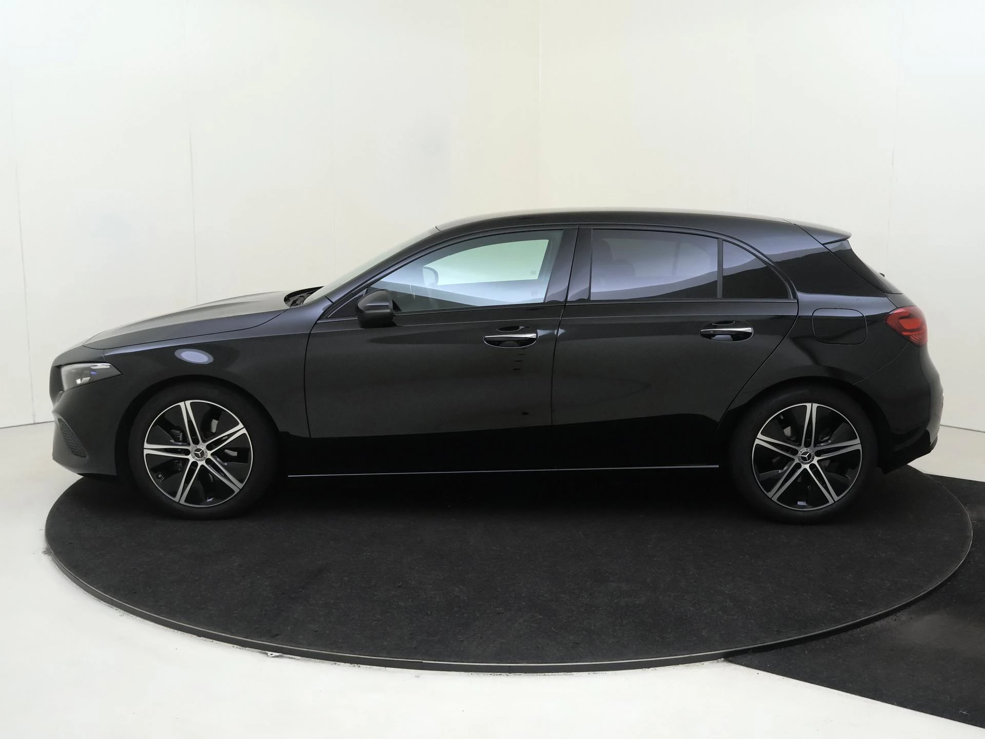 Mercedes-Benz A-Klasse 180 Star Edition Luxury-Line