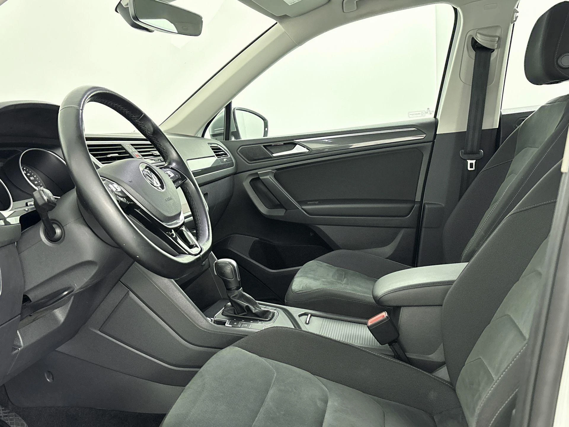 Volkswagen-Tiguan Allspace-image-8