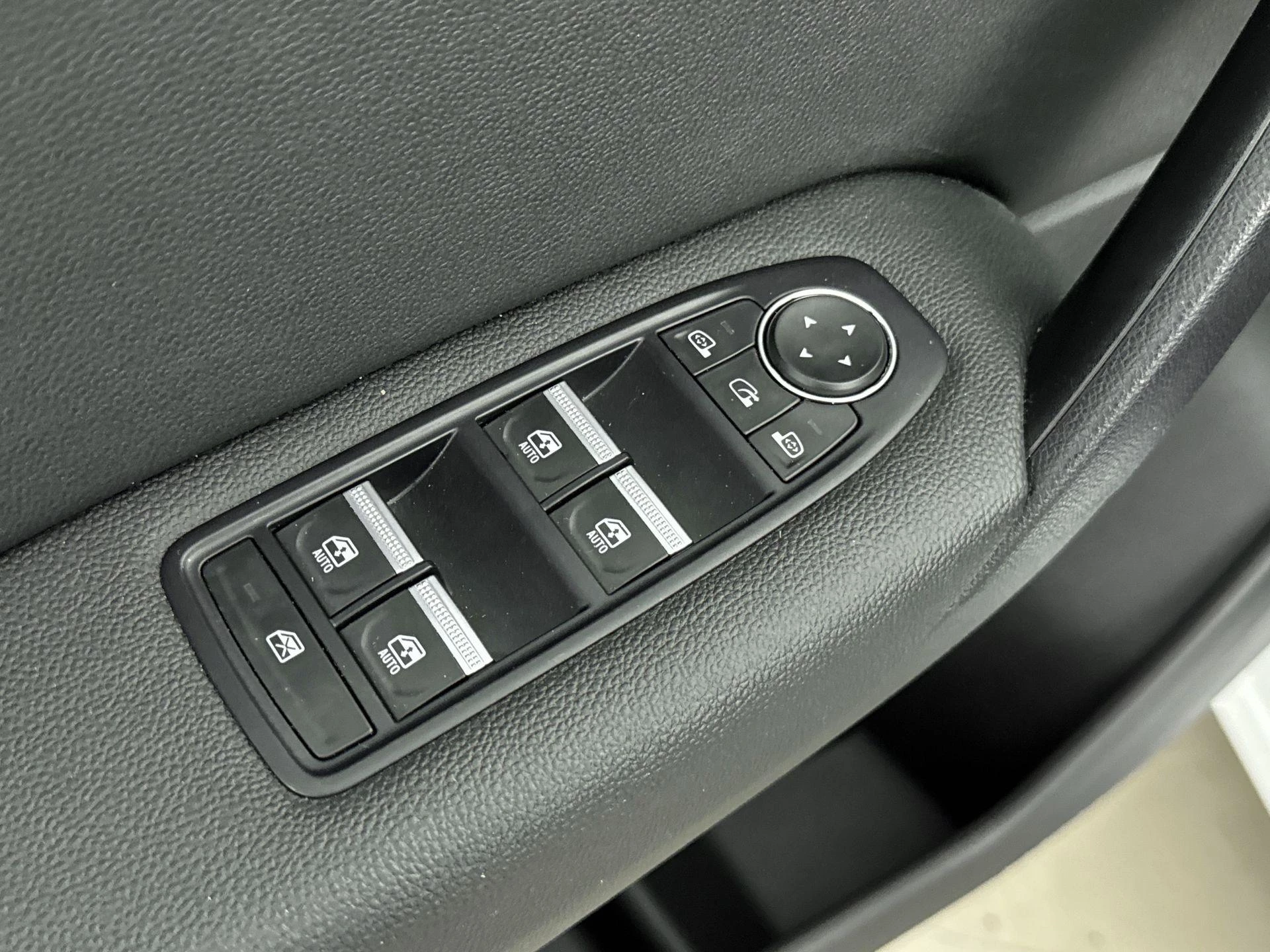 Renault-Captur-image-19