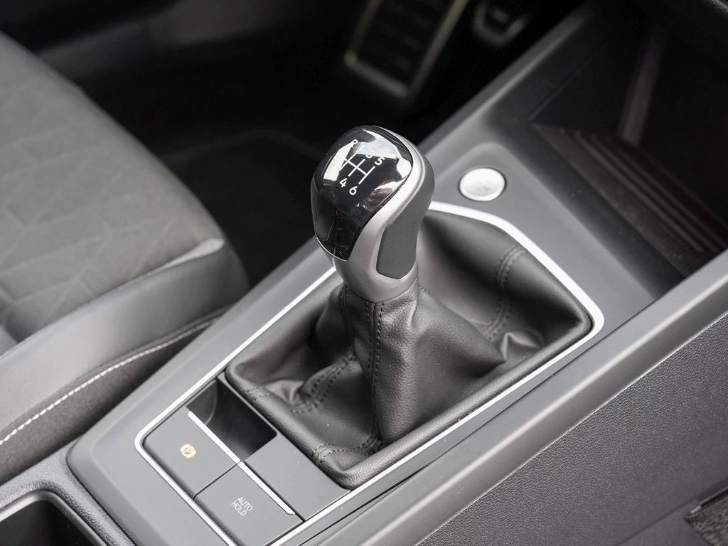 Volkswagen Golf VIII Variant 1,5 TSI Goal,AHK,LED,ACC,ALU Navi,Apple Car Play,Lenkrad/Sitzheizung