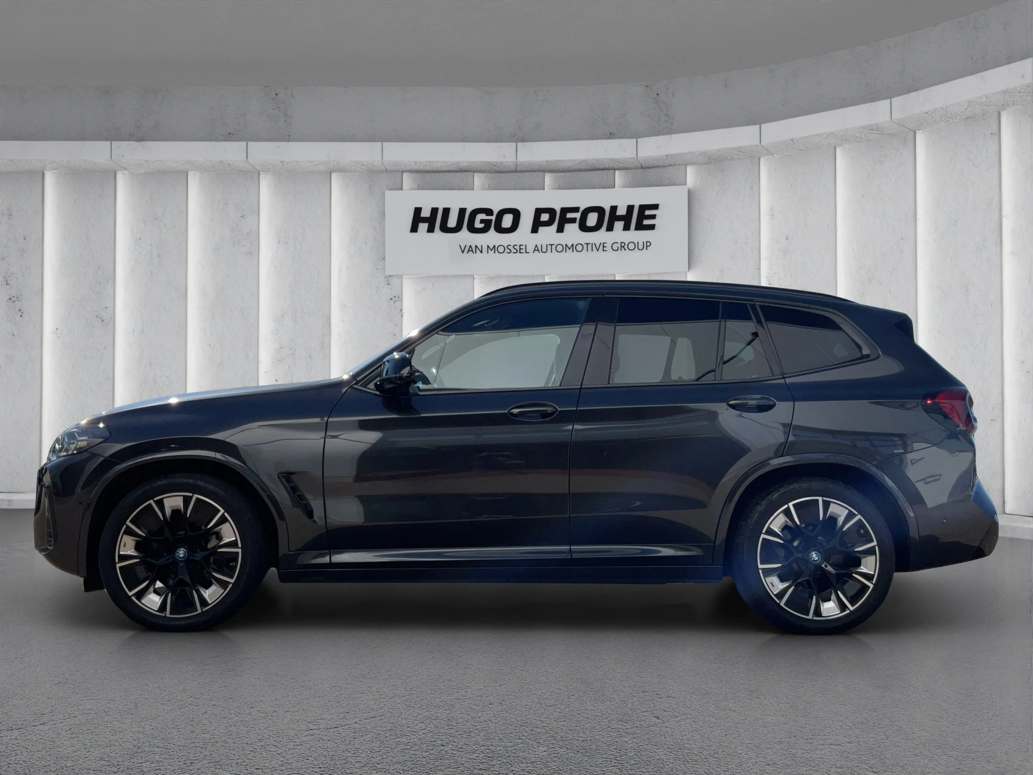 BMW-iX3-image-1
